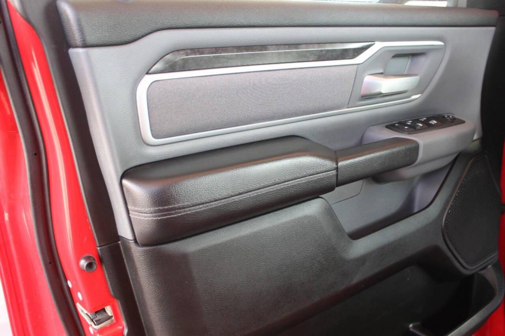 2022 Red RAM 1500 Big Horn Crew Cab SWB 4WD (1C6SRFFT0NN) with an 5.7L V8 OHV 16V engine, 8A transmission, located at 4301 NW 39th , Oklahoma City, OK, 73112, (405) 949-5600, 35.512135, -97.598671 - NO DRIVERS LICENCE NO-FULL COVERAGE INSURANCE-NO CREDIT CHECK. COME ON OVER TO SUPERSPORTS AND TAKE A LOOK AND TEST DRIVE. PLEASE GIVE US A CALL AT (405) 949-5600. NO LICENSIA DE MANEJAR- NO SEGURO DE COBERTURA TOTAL- NO VERIFICACCION DE CREDITO. POR FAVOR VENGAN A SUPERSPORTS, ECHE UN - Photo#20