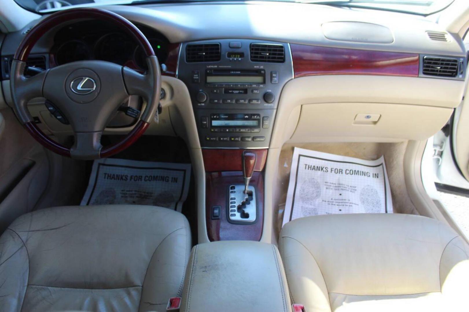 2003 White Lexus ES 300 Sedan (JTHBF30G735) with an 3.0L V6 DOHC 24V engine, 5-Speed Automatic Overdrive transmission, located at 4301 NW 39th , Oklahoma City, OK, 73112, (405) 949-5600, 35.512135, -97.598671 - NO DRIVERS LICENCE NO-FULL COVERAGE INSURANCE-NO CREDIT CHECK. COME ON OVER TO SUPERSPORTS AND TAKE A LOOK AND TEST DRIVE. PLEASE GIVE US A CALL AT (405) 949-5600. NO LICENSIA DE MANEJAR- NO SEGURO DE COBERTURA TOTAL- NO VERIFICACCION DE CREDITO. POR FAVOR VENGAN A SUPERSPORTS, ECHE UN - Photo#17