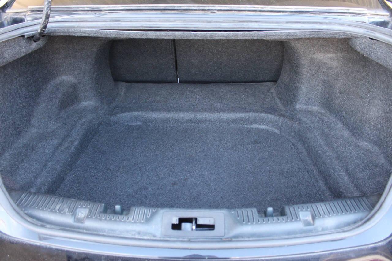 2017 Black Ford Taurus SEL FWD (1FAHP2E8XHG) with an 3.5L V6 DOHC 24V engine, 6A transmission, located at 4301 NW 39th , Oklahoma City, OK, 73112, (405) 949-5600, 35.512135, -97.598671 - NO DRIVERS LICENCE -NO FULL COVERAGE INSURANCE - NO CREDIT CHECK. COME ON OVER TO SUPERSPORTS, TAKE A LOOK AND TEST DRIVE. PLEASE GIVE US A CALL AT (405) 949-5600. NO LICENCIA DE CONDUCIR - NO SEGURO DE COBERTURA TOTAL - NO VERIFICACION DE CREDITO. VISITENOS EN SUPERSPORTS, MIRE NUESTRO - Photo#12