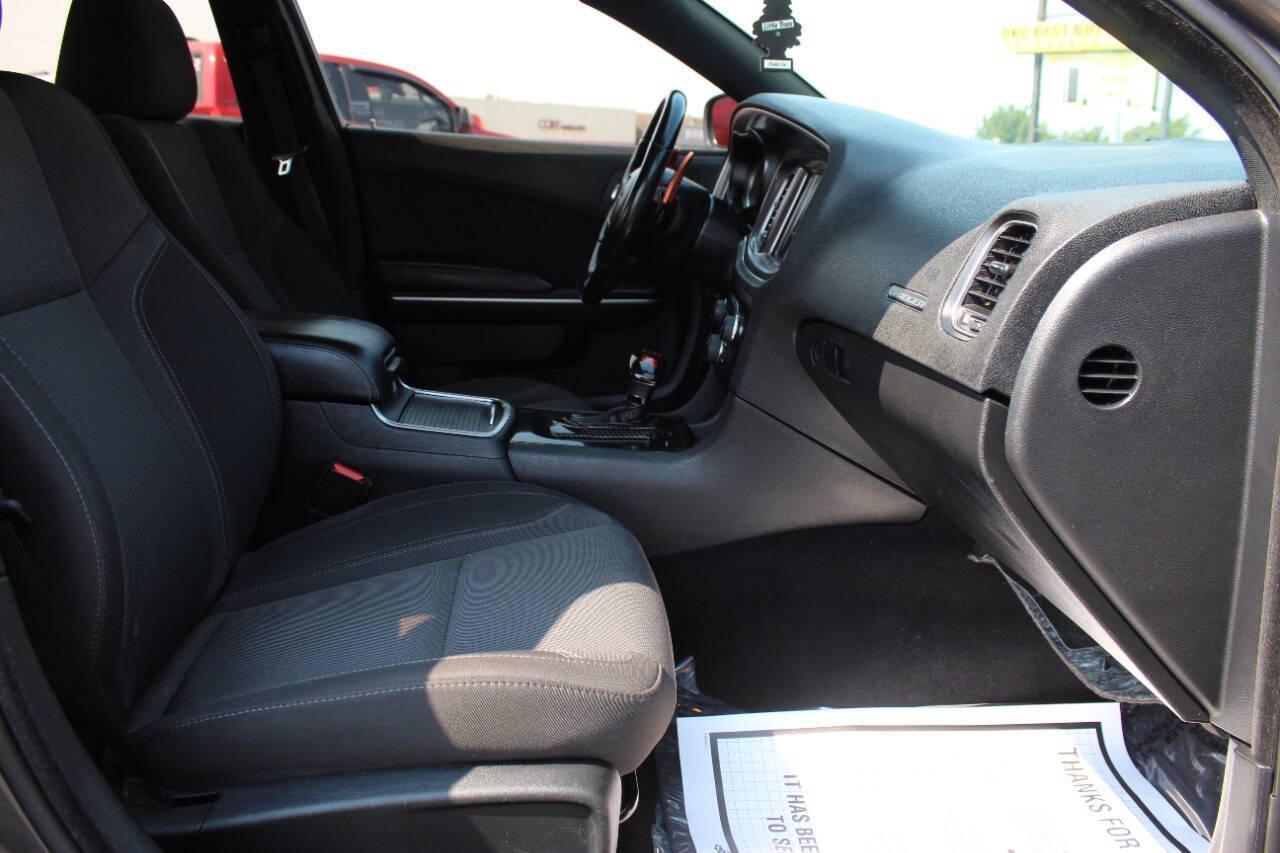 2019 Gray Dodge Charger GT AWD (2C3CDXJG9KH) with an 3.6L V6 DOHC 24V engine, 8A transmission, located at 4301 NW 39th , Oklahoma City, OK, 73112, (405) 949-5600, 35.512135, -97.598671 - NO DRIVERS LICENCE NO-FULL COVERAGE INSURANCE-NO CREDIT CHECK. COME ON OVER TO SUPERSPORTS AND TAKE A LOOK AND TEST DRIVE. PLEASE GIVE US A CALL AT (405) 949-5600. NO LICENSIA DE MANEJAR- NO SEGURO DE COBERTURA TOTAL- NO VERIFICACCION DE CREDITO. POR FAVOR VENGAN A SUPERSPORTS, ECHE UN - Photo#8