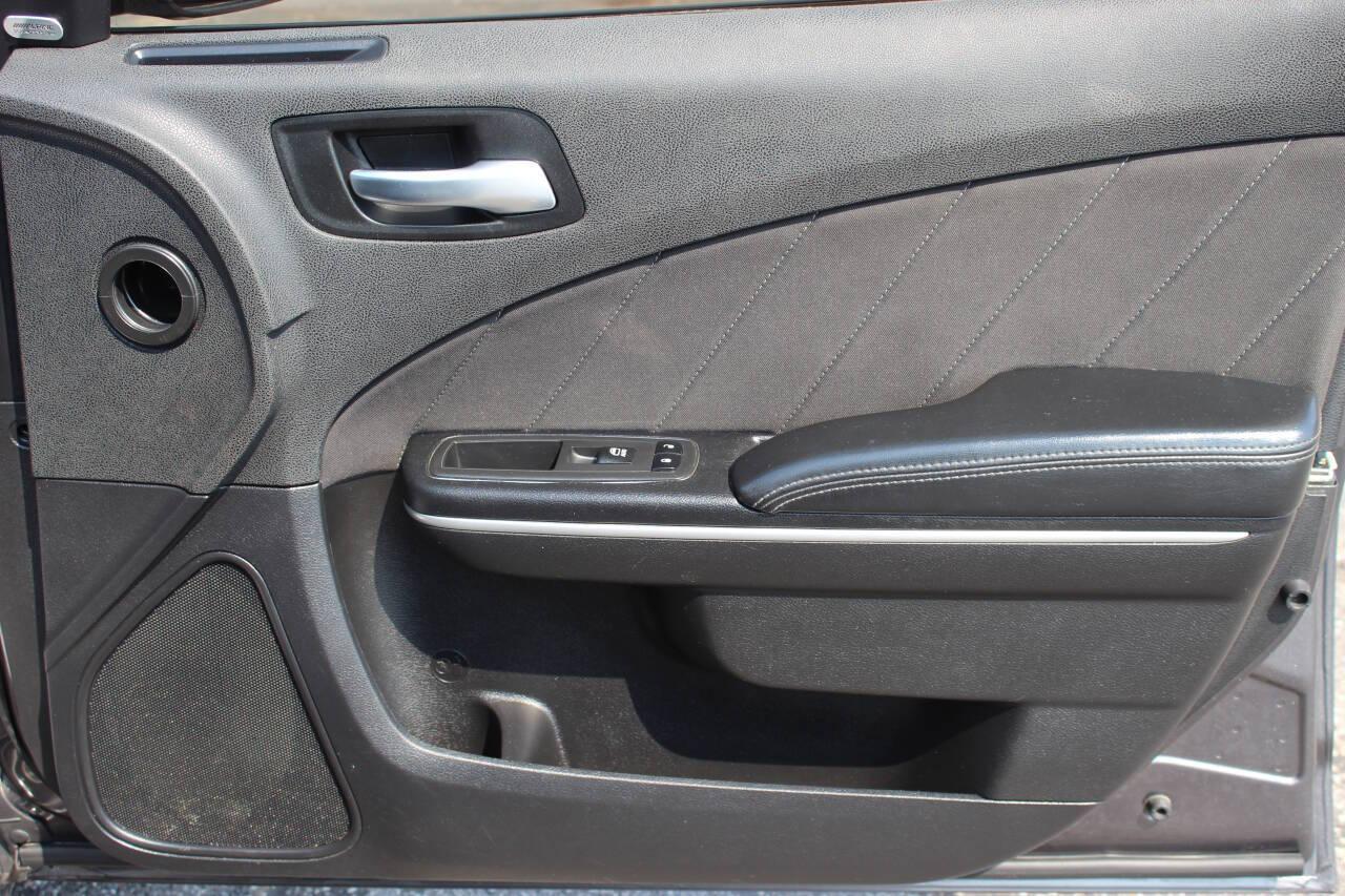 2019 Gray Dodge Charger GT AWD (2C3CDXJG9KH) with an 3.6L V6 DOHC 24V engine, 8A transmission, located at 4301 NW 39th , Oklahoma City, OK, 73112, (405) 949-5600, 35.512135, -97.598671 - NO DRIVERS LICENCE NO-FULL COVERAGE INSURANCE-NO CREDIT CHECK. COME ON OVER TO SUPERSPORTS AND TAKE A LOOK AND TEST DRIVE. PLEASE GIVE US A CALL AT (405) 949-5600. NO LICENSIA DE MANEJAR- NO SEGURO DE COBERTURA TOTAL- NO VERIFICACCION DE CREDITO. POR FAVOR VENGAN A SUPERSPORTS, ECHE UN - Photo#9