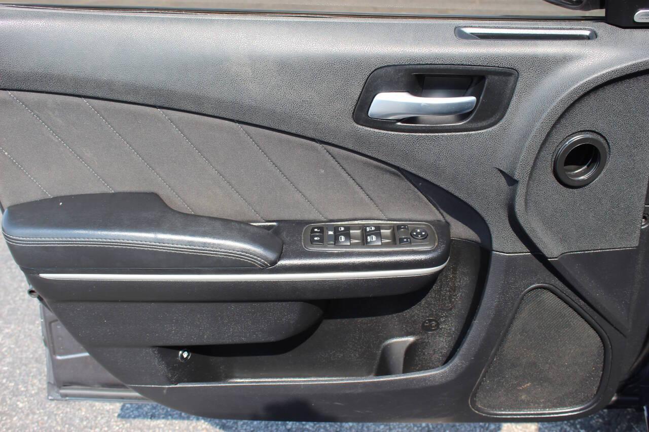 2019 Gray Dodge Charger GT AWD (2C3CDXJG9KH) with an 3.6L V6 DOHC 24V engine, 8A transmission, located at 4301 NW 39th , Oklahoma City, OK, 73112, (405) 949-5600, 35.512135, -97.598671 - NO DRIVERS LICENCE NO-FULL COVERAGE INSURANCE-NO CREDIT CHECK. COME ON OVER TO SUPERSPORTS AND TAKE A LOOK AND TEST DRIVE. PLEASE GIVE US A CALL AT (405) 949-5600. NO LICENSIA DE MANEJAR- NO SEGURO DE COBERTURA TOTAL- NO VERIFICACCION DE CREDITO. POR FAVOR VENGAN A SUPERSPORTS, ECHE UN - Photo#16