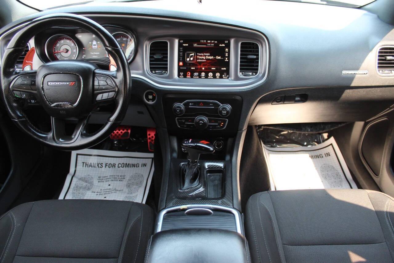 2019 Gray Dodge Charger GT AWD (2C3CDXJG9KH) with an 3.6L V6 DOHC 24V engine, 8A transmission, located at 4301 NW 39th , Oklahoma City, OK, 73112, (405) 949-5600, 35.512135, -97.598671 - NO DRIVERS LICENCE NO-FULL COVERAGE INSURANCE-NO CREDIT CHECK. COME ON OVER TO SUPERSPORTS AND TAKE A LOOK AND TEST DRIVE. PLEASE GIVE US A CALL AT (405) 949-5600. NO LICENSIA DE MANEJAR- NO SEGURO DE COBERTURA TOTAL- NO VERIFICACCION DE CREDITO. POR FAVOR VENGAN A SUPERSPORTS, ECHE UN - Photo#17