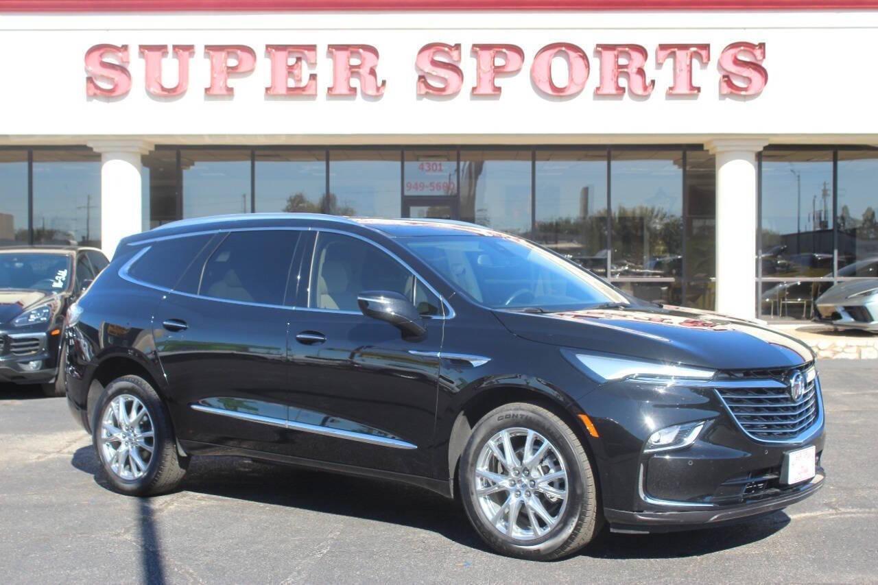2023 Black Buick Enclave Essence AWD (5GAEVAKW7PJ) with an 3.6L V6 3.6L V6 engine, Automatic 9-Speed transmission, located at 4301 NW 39th , Oklahoma City, OK, 73112, (405) 949-5600, 35.512135, -97.598671 - NO DRIVERS LICENCE -NO FULL COVERAGE INSURANCE - NO CREDIT CHECK. COME ON OVER TO SUPERSPORTS, TAKE A LOOK AND TEST DRIVE. PLEASE GIVE US A CALL AT (405) 949-5600. NO LICENCIA DE CONDUCIR - NO SEGURO DE COBERTURA TOTAL - NO VERIFICACION DE CREDITO. VISITENOS EN SUPERSPORTS, MIRE NUESTRO - Photo#0