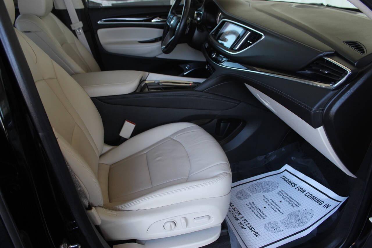2023 Black Buick Enclave Essence AWD (5GAEVAKW7PJ) with an 3.6L V6 3.6L V6 engine, Automatic 9-Speed transmission, located at 4301 NW 39th , Oklahoma City, OK, 73112, (405) 949-5600, 35.512135, -97.598671 - NO DRIVERS LICENCE -NO FULL COVERAGE INSURANCE - NO CREDIT CHECK. COME ON OVER TO SUPERSPORTS, TAKE A LOOK AND TEST DRIVE. PLEASE GIVE US A CALL AT (405) 949-5600. NO LICENCIA DE CONDUCIR - NO SEGURO DE COBERTURA TOTAL - NO VERIFICACION DE CREDITO. VISITENOS EN SUPERSPORTS, MIRE NUESTRO - Photo#8