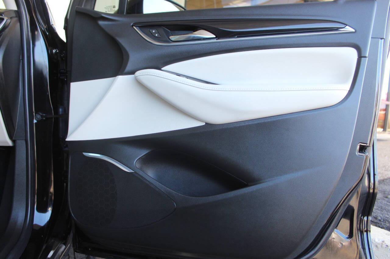 2023 Black Buick Enclave Essence AWD (5GAEVAKW7PJ) with an 3.6L V6 3.6L V6 engine, Automatic 9-Speed transmission, located at 4301 NW 39th , Oklahoma City, OK, 73112, (405) 949-5600, 35.512135, -97.598671 - NO DRIVERS LICENCE -NO FULL COVERAGE INSURANCE - NO CREDIT CHECK. COME ON OVER TO SUPERSPORTS, TAKE A LOOK AND TEST DRIVE. PLEASE GIVE US A CALL AT (405) 949-5600. NO LICENCIA DE CONDUCIR - NO SEGURO DE COBERTURA TOTAL - NO VERIFICACION DE CREDITO. VISITENOS EN SUPERSPORTS, MIRE NUESTRO - Photo#9