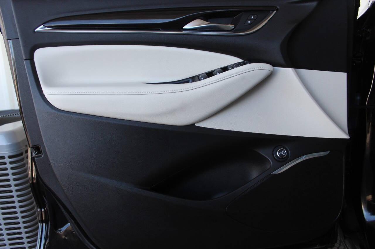 2023 Black Buick Enclave Essence AWD (5GAEVAKW7PJ) with an 3.6L V6 3.6L V6 engine, Automatic 9-Speed transmission, located at 4301 NW 39th , Oklahoma City, OK, 73112, (405) 949-5600, 35.512135, -97.598671 - NO DRIVERS LICENCE -NO FULL COVERAGE INSURANCE - NO CREDIT CHECK. COME ON OVER TO SUPERSPORTS, TAKE A LOOK AND TEST DRIVE. PLEASE GIVE US A CALL AT (405) 949-5600. NO LICENCIA DE CONDUCIR - NO SEGURO DE COBERTURA TOTAL - NO VERIFICACION DE CREDITO. VISITENOS EN SUPERSPORTS, MIRE NUESTRO - Photo#18