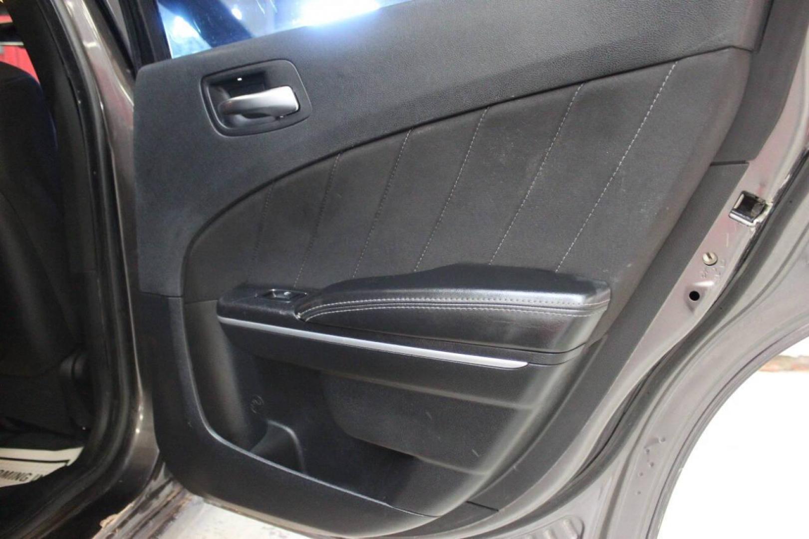 2020 Gray Dodge Charger R/T (2C3CDXCT1LH) with an 5.7L V8 OHV 16V engine, 8A transmission, located at 4301 NW 39th , Oklahoma City, OK, 73112, (405) 949-5600, 35.512135, -97.598671 - NO DRIVERS LICENCE NO-FULL COVERAGE INSURANCE-NO CREDIT CHECK. COME ON OVER TO SUPERSPORTS AND TAKE A LOOK AND TEST DRIVE. PLEASE GIVE US A CALL AT (405) 949-5600. NO LICENSIA DE MANEJAR- NO SEGURO DE COBERTURA TOTAL- NO VERIFICACCION DE CREDITO. POR FAVOR VENGAN A SUPERSPORTS, ECHE UN - Photo#11