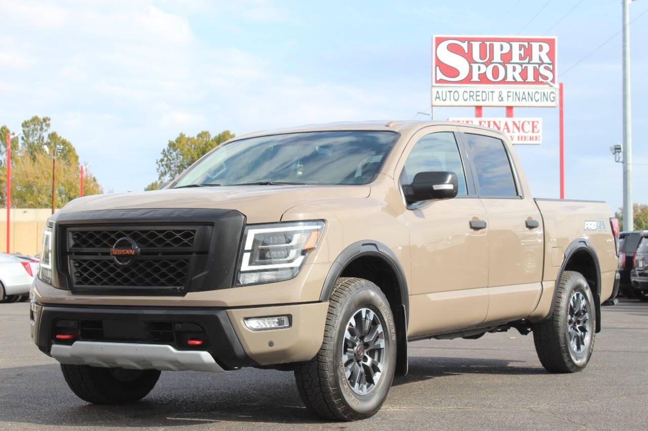 2020 Tan Nissan Titan Platinum Reserve Crew Cab 4WD (1N6AA1ED5LN) with an 5.6L V8 5.6L V8 engine, Automatic 9-Speed transmission, located at 4301 NW 39th , Oklahoma City, OK, 73112, (405) 949-5600, 35.512135, -97.598671 - NO DRIVERS LICENCE NO-FULL COVERAGE INSURANCE-NO CREDIT CHECK. COME ON OVER TO SUPERSPORTS AND TAKE A LOOK AND TEST DRIVE. PLEASE GIVE US A CALL AT (405) 949-5600. NO LICENSIA DE MANEJAR- NO SEGURO DE COBERTURA TOTAL- NO VERIFICACCION DE CREDITO. POR FAVOR VENGAN A SUPERSPORTS, ECHE UN - Photo#6