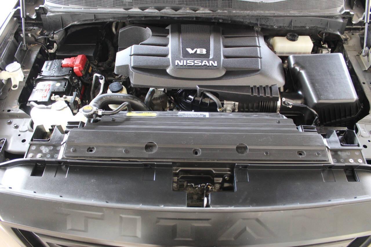 2020 Tan Nissan Titan Platinum Reserve Crew Cab 4WD (1N6AA1ED5LN) with an 5.6L V8 5.6L V8 engine, Automatic 9-Speed transmission, located at 4301 NW 39th , Oklahoma City, OK, 73112, (405) 949-5600, 35.512135, -97.598671 - NO DRIVERS LICENCE NO-FULL COVERAGE INSURANCE-NO CREDIT CHECK. COME ON OVER TO SUPERSPORTS AND TAKE A LOOK AND TEST DRIVE. PLEASE GIVE US A CALL AT (405) 949-5600. NO LICENSIA DE MANEJAR- NO SEGURO DE COBERTURA TOTAL- NO VERIFICACCION DE CREDITO. POR FAVOR VENGAN A SUPERSPORTS, ECHE UN - Photo#9