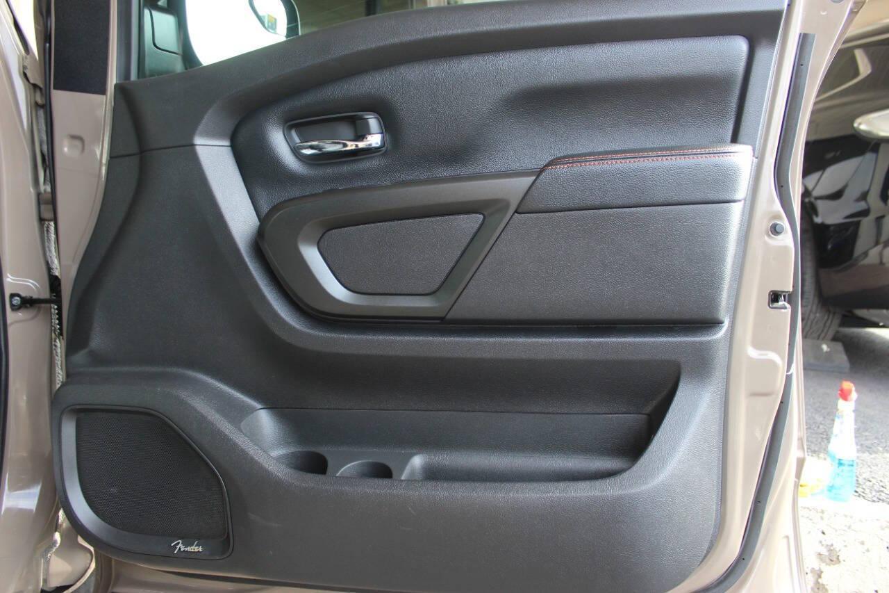 2020 Tan Nissan Titan Platinum Reserve Crew Cab 4WD (1N6AA1ED5LN) with an 5.6L V8 5.6L V8 engine, Automatic 9-Speed transmission, located at 4301 NW 39th , Oklahoma City, OK, 73112, (405) 949-5600, 35.512135, -97.598671 - NO DRIVERS LICENCE NO-FULL COVERAGE INSURANCE-NO CREDIT CHECK. COME ON OVER TO SUPERSPORTS AND TAKE A LOOK AND TEST DRIVE. PLEASE GIVE US A CALL AT (405) 949-5600. NO LICENSIA DE MANEJAR- NO SEGURO DE COBERTURA TOTAL- NO VERIFICACCION DE CREDITO. POR FAVOR VENGAN A SUPERSPORTS, ECHE UN - Photo#11