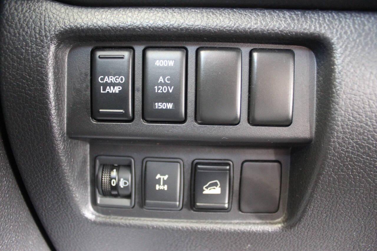 2020 Tan Nissan Titan Platinum Reserve Crew Cab 4WD (1N6AA1ED5LN) with an 5.6L V8 5.6L V8 engine, Automatic 9-Speed transmission, located at 4301 NW 39th , Oklahoma City, OK, 73112, (405) 949-5600, 35.512135, -97.598671 - NO DRIVERS LICENCE NO-FULL COVERAGE INSURANCE-NO CREDIT CHECK. COME ON OVER TO SUPERSPORTS AND TAKE A LOOK AND TEST DRIVE. PLEASE GIVE US A CALL AT (405) 949-5600. NO LICENSIA DE MANEJAR- NO SEGURO DE COBERTURA TOTAL- NO VERIFICACCION DE CREDITO. POR FAVOR VENGAN A SUPERSPORTS, ECHE UN - Photo#23