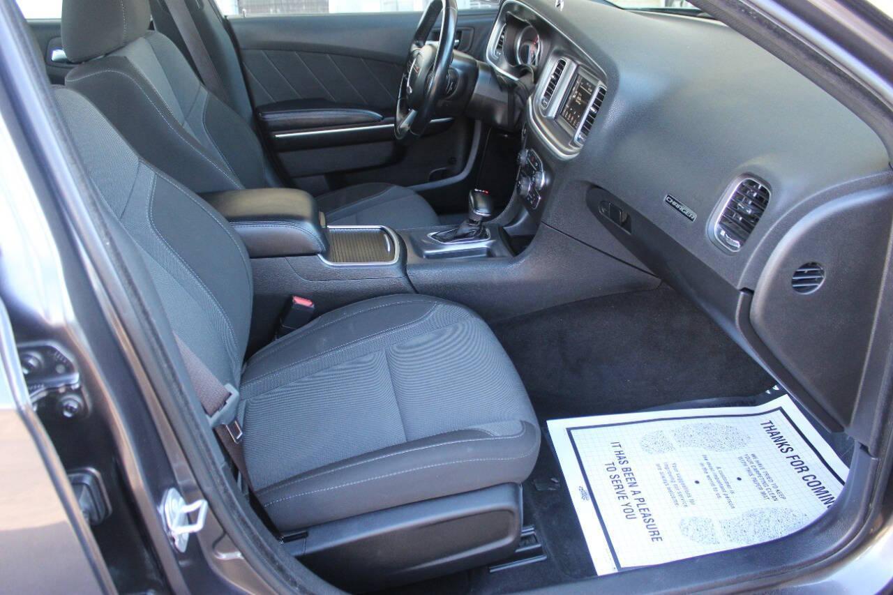 2021 Gray Dodge Charger SXT (2C3CDXBG0MH) with an 3.6L V6 DOHC 24V engine, 8A transmission, located at 4301 NW 39th , Oklahoma City, OK, 73112, (405) 949-5600, 35.512135, -97.598671 - NO DRIVERS LICENCE -NO FULL COVERAGE INSURANCE - NO CREDIT CHECK. COME ON OVER TO SUPERSPORTS, TAKE A LOOK AND TEST DRIVE. PLEASE GIVE US A CALL AT (405) 949-5600. NO LICENCIA DE CONDUCIR - NO SEGURO DE COBERTURA TOTAL - NO VERIFICACION DE CREDITO. VISITENOS EN SUPERSPORTS, MIRE NUESTRO - Photo#8