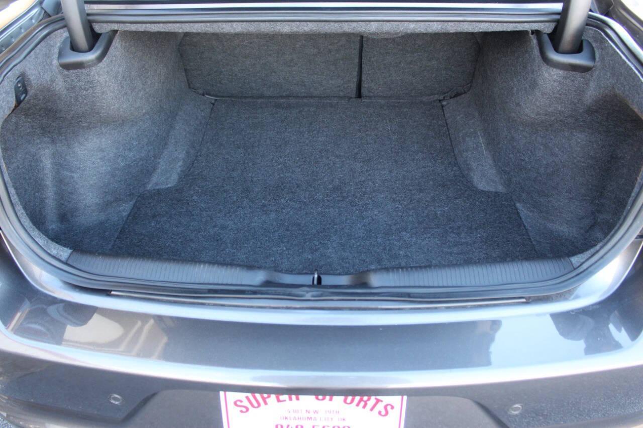 2021 Gray Dodge Charger SXT (2C3CDXBG0MH) with an 3.6L V6 DOHC 24V engine, 8A transmission, located at 4301 NW 39th , Oklahoma City, OK, 73112, (405) 949-5600, 35.512135, -97.598671 - NO DRIVERS LICENCE -NO FULL COVERAGE INSURANCE - NO CREDIT CHECK. COME ON OVER TO SUPERSPORTS, TAKE A LOOK AND TEST DRIVE. PLEASE GIVE US A CALL AT (405) 949-5600. NO LICENCIA DE CONDUCIR - NO SEGURO DE COBERTURA TOTAL - NO VERIFICACION DE CREDITO. VISITENOS EN SUPERSPORTS, MIRE NUESTRO - Photo#12