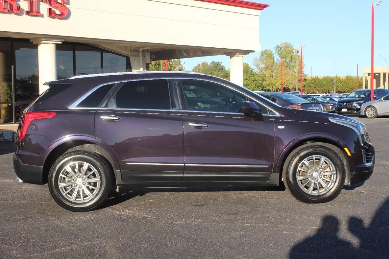 2018 Purple Cadillac XT5 Luxury (1GYKNCRS5JZ) with an 3.6L V6 3.6L V6 engine, Automatic 8-Speed transmission, located at 4301 NW 39th , Oklahoma City, OK, 73112, (405) 949-5600, 35.512135, -97.598671 - NO DRIVERS LICENCE NO-FULL COVERAGE INSURANCE-NO CREDIT CHECK. COME ON OVER TO SUPERSPORTS AND TAKE A LOOK AND TEST DRIVE. PLEASE GIVE US A CALL AT (405) 949-5600. NO LICENSIA DE MANEJAR- NO SEGURO DE COBERTURA TOTAL- NO VERIFICACCION DE CREDITO. POR FAVOR VENGAN A SUPERSPORTS, ECHE UN - Photo#2
