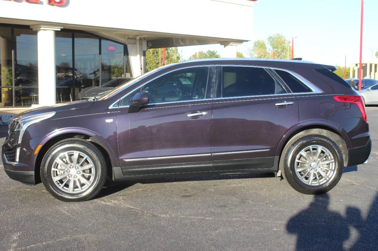 2018 Purple Cadillac XT5 Luxury (1GYKNCRS5JZ) with an 3.6L V6 3.6L V6 engine, Automatic 8-Speed transmission, located at 4301 NW 39th , Oklahoma City, OK, 73112, (405) 949-5600, 35.512135, -97.598671 - NO DRIVERS LICENCE NO-FULL COVERAGE INSURANCE-NO CREDIT CHECK. COME ON OVER TO SUPERSPORTS AND TAKE A LOOK AND TEST DRIVE. PLEASE GIVE US A CALL AT (405) 949-5600. NO LICENSIA DE MANEJAR- NO SEGURO DE COBERTURA TOTAL- NO VERIFICACCION DE CREDITO. POR FAVOR VENGAN A SUPERSPORTS, ECHE UN - Photo#5