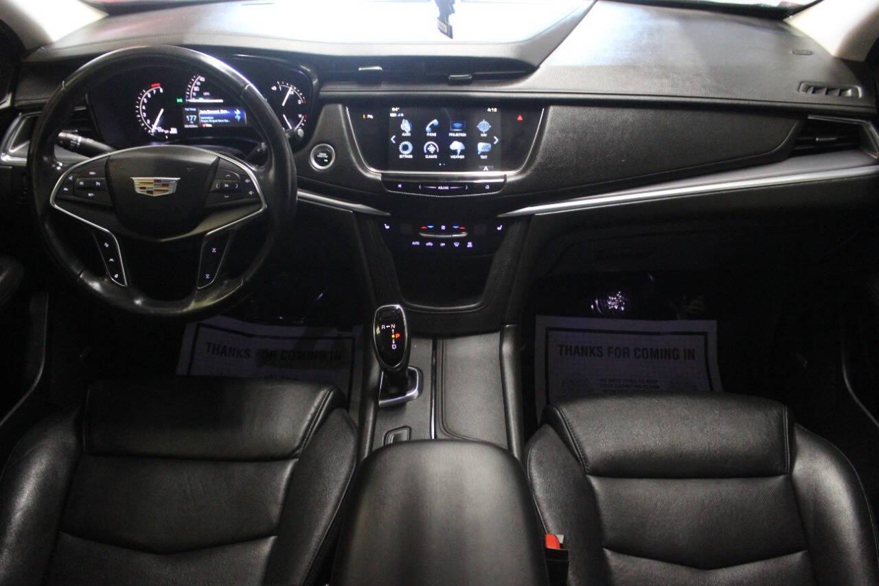 2018 Purple Cadillac XT5 Luxury (1GYKNCRS5JZ) with an 3.6L V6 3.6L V6 engine, Automatic 8-Speed transmission, located at 4301 NW 39th , Oklahoma City, OK, 73112, (405) 949-5600, 35.512135, -97.598671 - NO DRIVERS LICENCE NO-FULL COVERAGE INSURANCE-NO CREDIT CHECK. COME ON OVER TO SUPERSPORTS AND TAKE A LOOK AND TEST DRIVE. PLEASE GIVE US A CALL AT (405) 949-5600. NO LICENSIA DE MANEJAR- NO SEGURO DE COBERTURA TOTAL- NO VERIFICACCION DE CREDITO. POR FAVOR VENGAN A SUPERSPORTS, ECHE UN - Photo#18