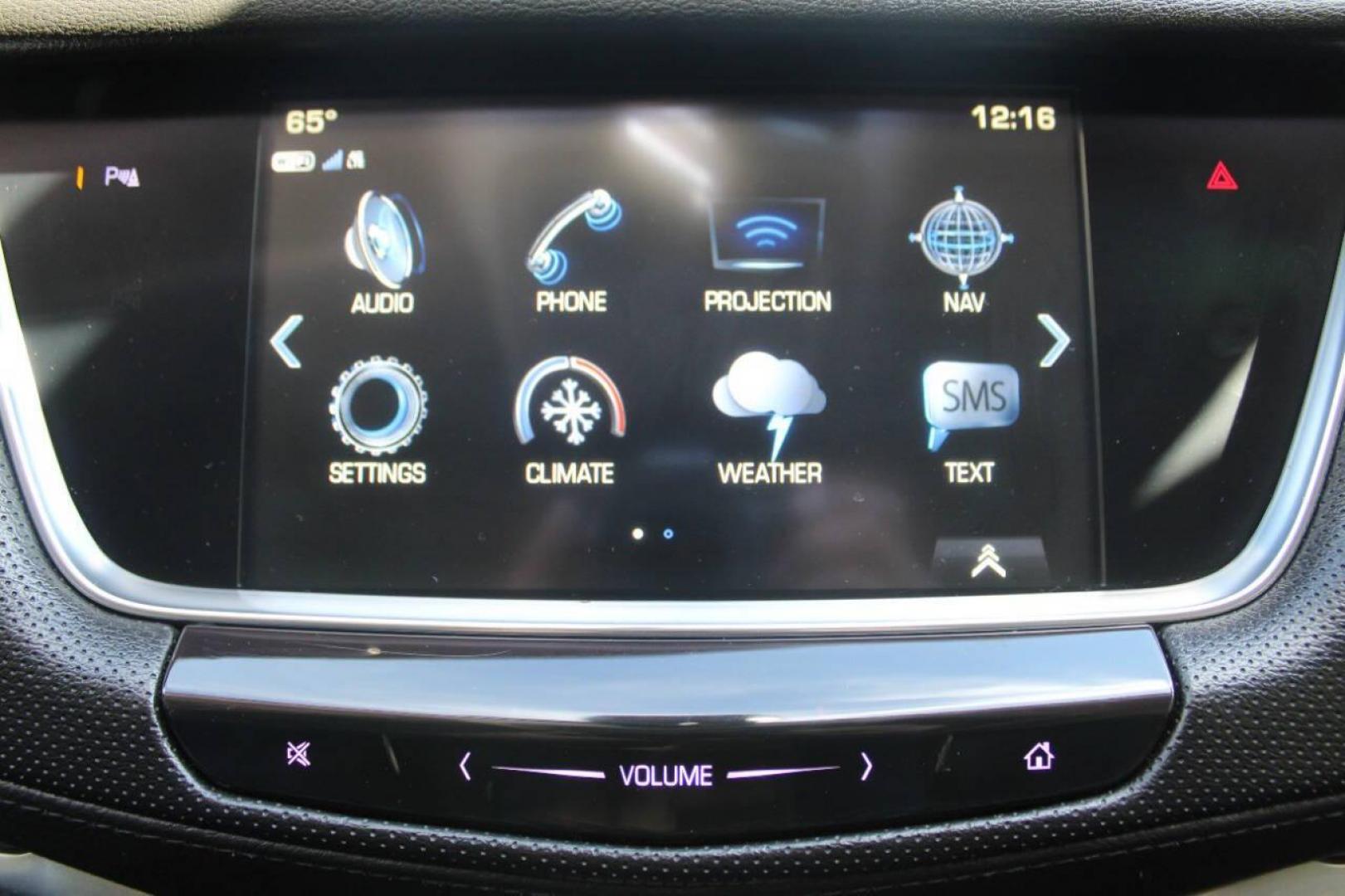 2018 Purple Cadillac XT5 Luxury (1GYKNCRS5JZ) with an 3.6L V6 3.6L V6 engine, Automatic 8-Speed transmission, located at 4301 NW 39th , Oklahoma City, OK, 73112, (405) 949-5600, 35.512135, -97.598671 - NO DRIVERS LICENCE NO-FULL COVERAGE INSURANCE-NO CREDIT CHECK. COME ON OVER TO SUPERSPORTS AND TAKE A LOOK AND TEST DRIVE. PLEASE GIVE US A CALL AT (405) 949-5600. NO LICENSIA DE MANEJAR- NO SEGURO DE COBERTURA TOTAL- NO VERIFICACCION DE CREDITO. POR FAVOR VENGAN A SUPERSPORTS, ECHE UN- Photo#19