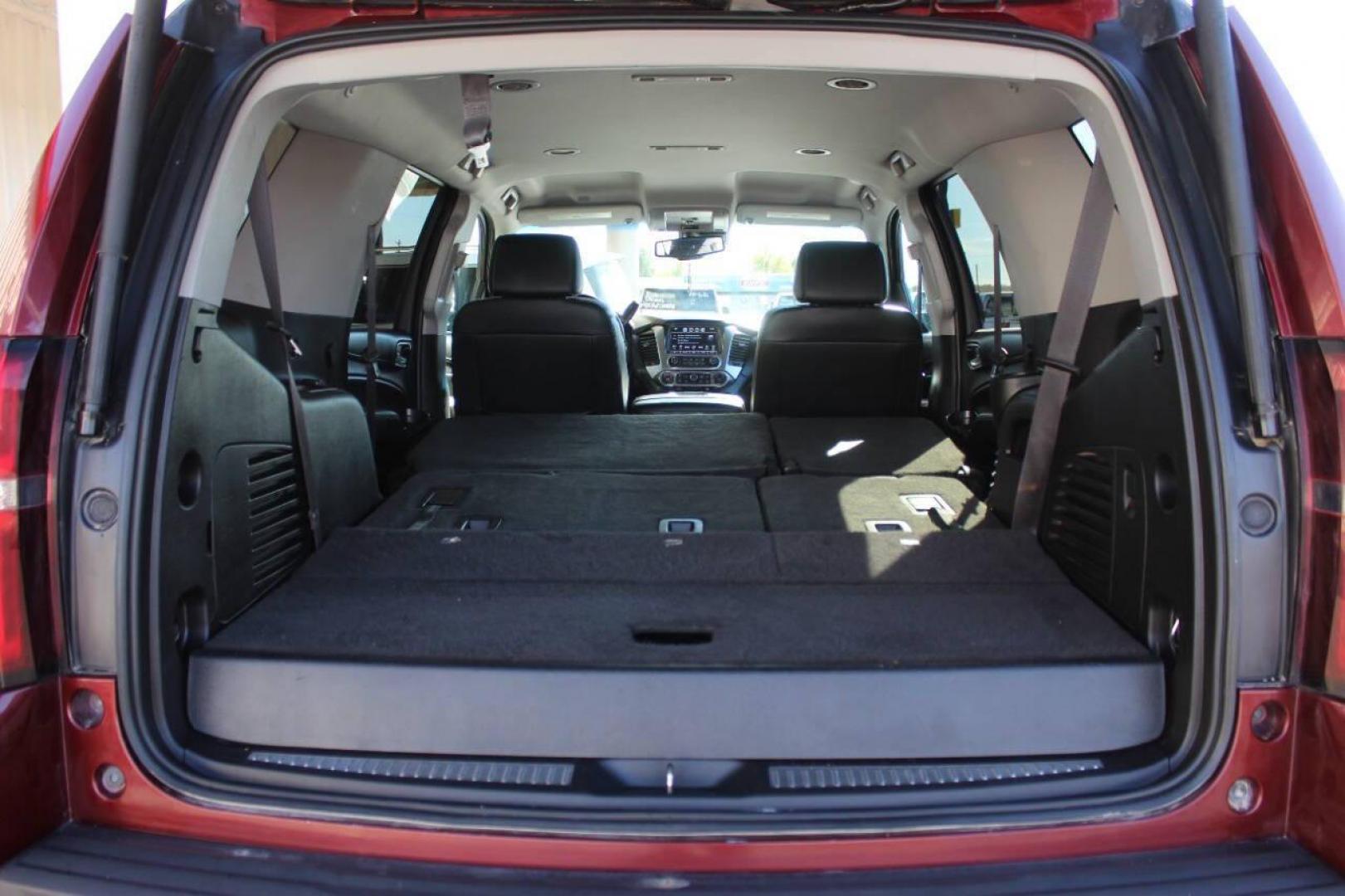 2017 Burgundy Chevrolet Tahoe LT 4WD (1GNSKBKC5HR) with an 5.3L V8 OHV 16V engine, 6A transmission, located at 4301 NW 39th , Oklahoma City, OK, 73112, (405) 949-5600, 35.512135, -97.598671 - NO DRIVERS LICENCE NO-FULL COVERAGE INSURANCE-NO CREDIT CHECK. COME ON OVER TO SUPERSPORTS AND TAKE A LOOK AND TEST DRIVE. PLEASE GIVE US A CALL AT (405) 949-5600. NO LICENSIA DE MANEJAR- NO SEGURO DE COBERTURA TOTAL- NO VERIFICACCION DE CREDITO. POR FAVOR VENGAN A SUPERSPORTS, ECHE UN - Photo#14