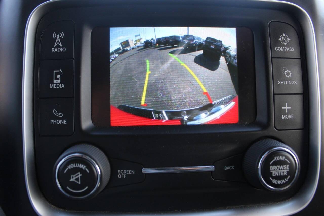 2020 Red RAM 1500 Classic Tradesman Quad Cab 2WD (1C6RR6FG2LS) with an 3.6L V6 DOHC 24V FFV engine, 8A transmission, located at 4301 NW 39th , Oklahoma City, OK, 73112, (405) 949-5600, 35.512135, -97.598671 - NO DRIVERS LICENCE -NO FULL COVERAGE INSURANCE - NO CREDIT CHECK. COME ON OVER TO SUPERSPORTS, TAKE A LOOK AND TEST DRIVE. PLEASE GIVE US A CALL AT (405) 949-5600. NO LICENCIA DE CONDUCIR - NO SEGURO DE COBERTURA TOTAL - NO VERIFICACION DE CREDITO. VISITENOS EN SUPERSPORTS, MIRE NUESTRO - Photo#18