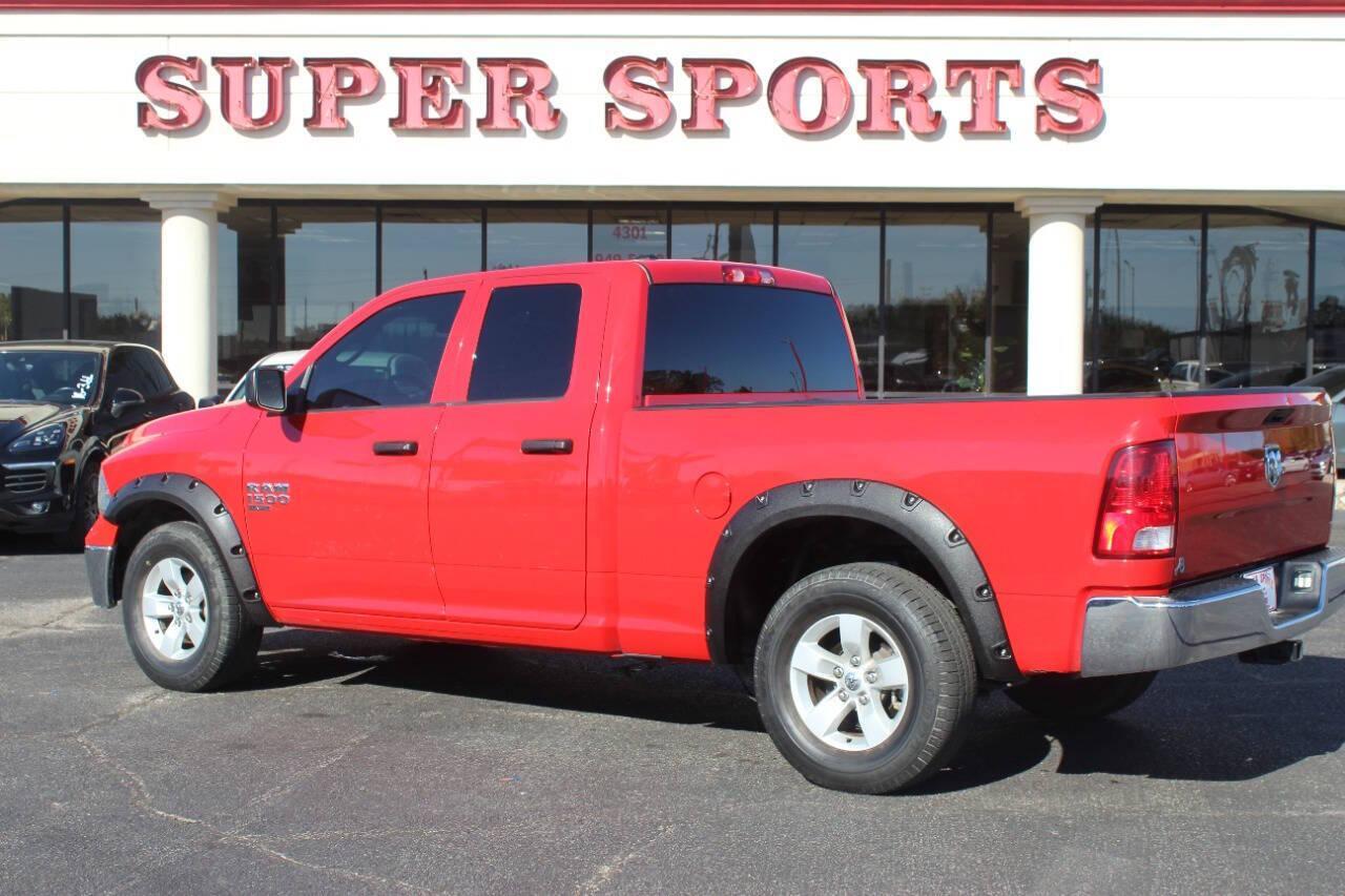 2020 Red RAM 1500 Classic Tradesman Quad Cab 2WD (1C6RR6FG2LS) with an 3.6L V6 DOHC 24V FFV engine, 8A transmission, located at 4301 NW 39th , Oklahoma City, OK, 73112, (405) 949-5600, 35.512135, -97.598671 - NO DRIVERS LICENCE -NO FULL COVERAGE INSURANCE - NO CREDIT CHECK. COME ON OVER TO SUPERSPORTS, TAKE A LOOK AND TEST DRIVE. PLEASE GIVE US A CALL AT (405) 949-5600. NO LICENCIA DE CONDUCIR - NO SEGURO DE COBERTURA TOTAL - NO VERIFICACION DE CREDITO. VISITENOS EN SUPERSPORTS, MIRE NUESTRO - Photo#4