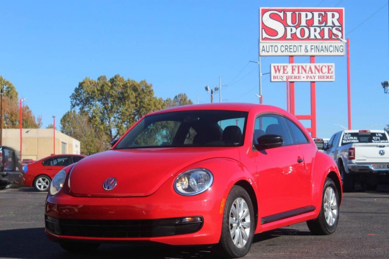 2013 Red Volkswagen Beetle 2.5L w/Sunroof Sound and Nav (3VWFP7AT7DM) with an 2.5L L5 DOHC 20V engine, 5-Speed Manual transmission, located at 4301 NW 39th , Oklahoma City, OK, 73112, (405) 949-5600, 35.512135, -97.598671 - NO DRIVERS LICENCE NO-FULL COVERAGE INSURANCE-NO CREDIT CHECK. COME ON OVER TO SUPERSPORTS AND TAKE A LOOK AND TEST DRIVE. PLEASE GIVE US A CALL AT (405) 949-5600. NO LICENSIA DE MANEJAR- NO SEGURO DE COBERTURA TOTAL- NO VERIFICACCION DE CREDITO. POR FAVOR VENGAN A SUPERSPORTS, ECHE UN - Photo#6