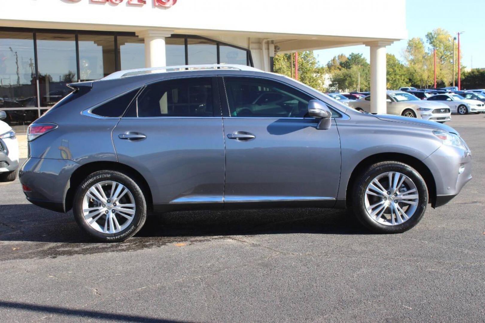 2015 Gray Lexus RX 350 FWD (2T2ZK1BA4FC) with an 3.5L V6 DOHC 24V engine, 6-Speed Automatic transmission, located at 4301 NW 39th , Oklahoma City, OK, 73112, (405) 949-5600, 35.512135, -97.598671 - NO DRIVERS LICENCE NO-FULL COVERAGE INSURANCE-NO CREDIT CHECK. COME ON OVER TO SUPERSPORTS AND TAKE A LOOK AND TEST DRIVE. PLEASE GIVE US A CALL AT (405) 949-5600. NO LICENSIA DE MANEJAR- NO SEGURO DE COBERTURA TOTAL- NO VERIFICACCION DE CREDITO. POR FAVOR VENGAN A SUPERSPORTS, ECHE UN - Photo#3