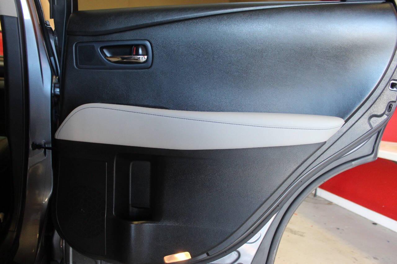 2015 Gray Lexus RX 350 FWD (2T2ZK1BA4FC) with an 3.5L V6 DOHC 24V engine, 6-Speed Automatic transmission, located at 4301 NW 39th , Oklahoma City, OK, 73112, (405) 949-5600, 35.512135, -97.598671 - NO DRIVERS LICENCE -NO FULL COVERAGE INSURANCE - NO CREDIT CHECK. COME ON OVER TO SUPERSPORTS, TAKE A LOOK AND TEST DRIVE. PLEASE GIVE US A CALL AT (405) 949-5600. NO LICENCIA DE CONDUCIR - NO SEGURO DE COBERTURA TOTAL - NO VERIFICACION DE CREDITO. VISITENOS EN SUPERSPORTS, MIRE NUESTRO - Photo#11