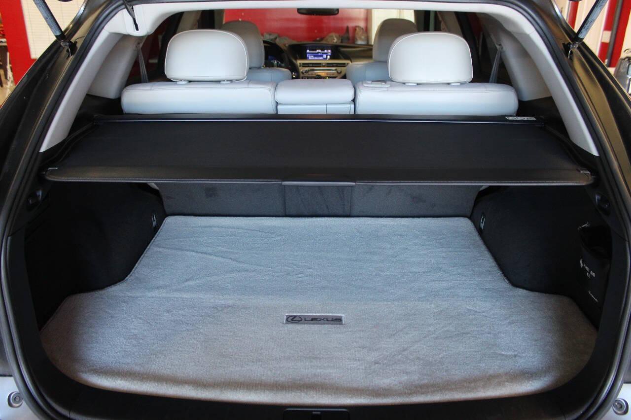 2015 Gray Lexus RX 350 FWD (2T2ZK1BA4FC) with an 3.5L V6 DOHC 24V engine, 6-Speed Automatic transmission, located at 4301 NW 39th , Oklahoma City, OK, 73112, (405) 949-5600, 35.512135, -97.598671 - NO DRIVERS LICENCE -NO FULL COVERAGE INSURANCE - NO CREDIT CHECK. COME ON OVER TO SUPERSPORTS, TAKE A LOOK AND TEST DRIVE. PLEASE GIVE US A CALL AT (405) 949-5600. NO LICENCIA DE CONDUCIR - NO SEGURO DE COBERTURA TOTAL - NO VERIFICACION DE CREDITO. VISITENOS EN SUPERSPORTS, MIRE NUESTRO - Photo#12