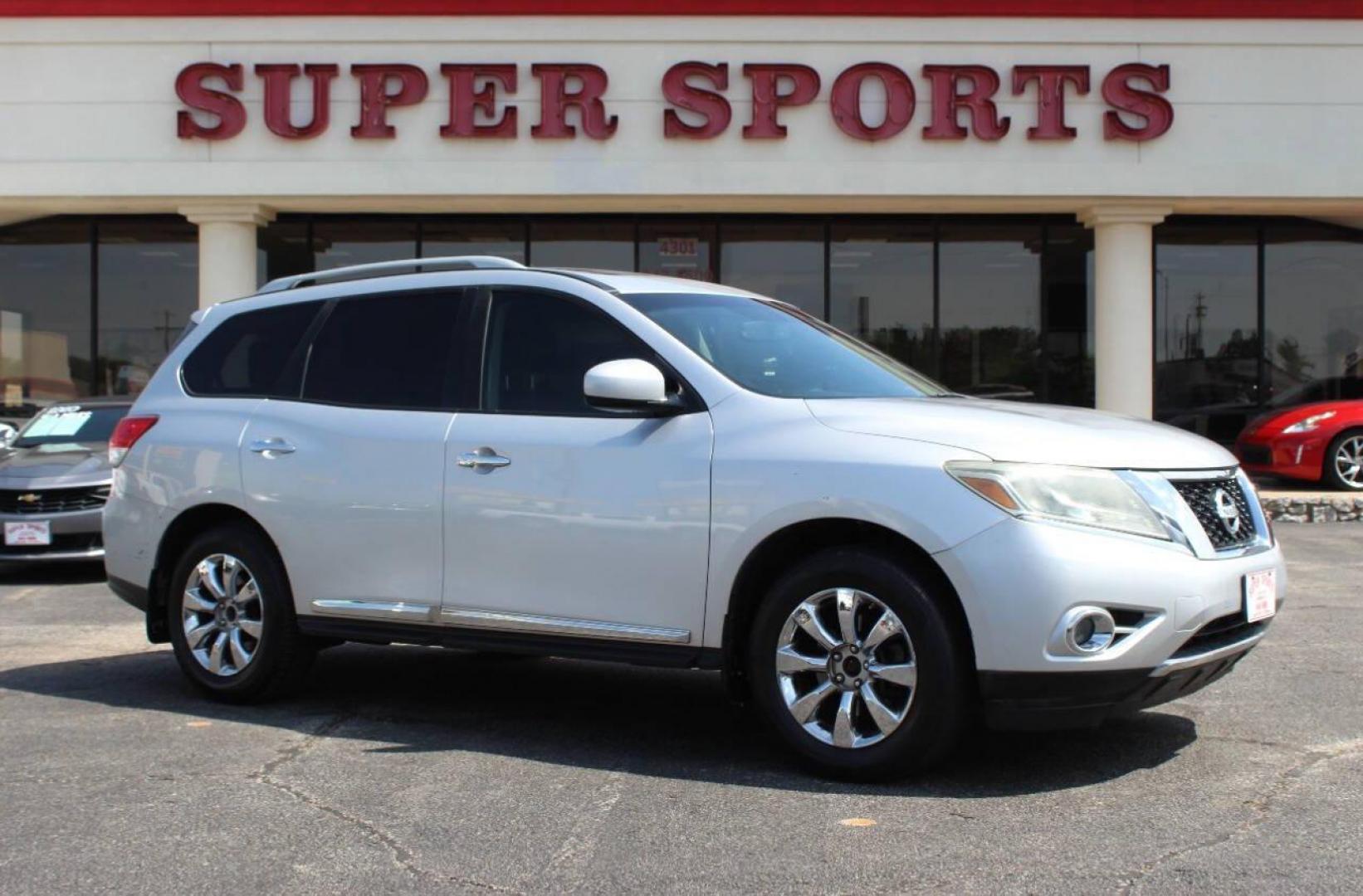 2018 Silver Subaru Forester 2.5i Premium PZEV CVT (JF2SJABC1JH) with an 2.5L H4 SOHC 16V engine, CVT transmission, located at 4301 NW 39th , Oklahoma City, OK, 73112, (405) 949-5600, 35.512135, -97.598671 - NO DRIVERS LICENCE -NO FULL COVERAGE INSURANCE - NO CREDIT CHECK. COME ON OVER TO SUPERSPORTS, TAKE A LOOK AND TEST DRIVE. PLEASE GIVE US A CALL AT (405) 949-5600. NO LICENCIA DE CONDUCIR - NO SEGURO DE COBERTURA TOTAL - NO VERIFICACION DE CREDITO. VISITENOS EN SUPERSPORTS, MIRE NUESTRO - Photo#0