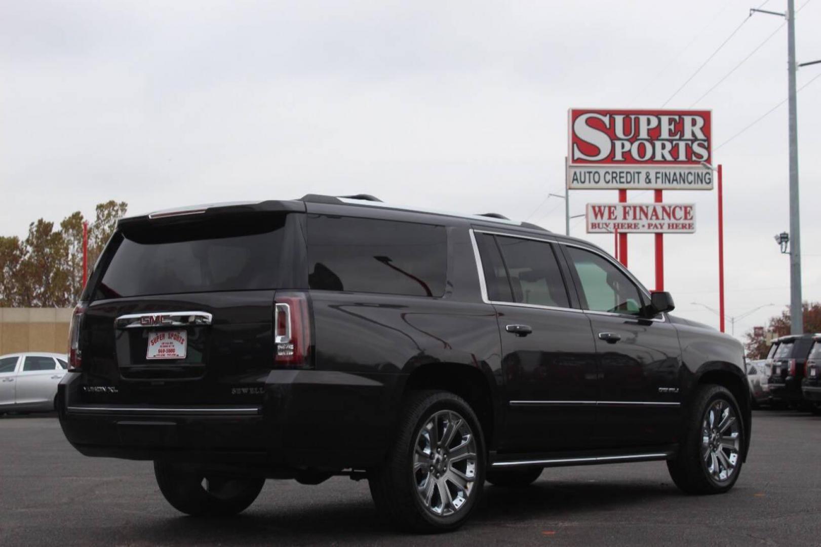 2016 Black GMC Yukon XL Denali 4WD (1GKS2HKJ5GR) with an 6.2L V8 OHV 16V engine, 6A transmission, located at 4301 NW 39th , Oklahoma City, OK, 73112, (405) 949-5600, 35.512135, -97.598671 - NO DRIVERS LICENCE NO-FULL COVERAGE INSURANCE-NO CREDIT CHECK. COME ON OVER TO SUPERSPORTS AND TAKE A LOOK AND TEST DRIVE. PLEASE GIVE US A CALL AT (405) 949-5600. NO LICENSIA DE MANEJAR- NO SEGURO DE COBERTURA TOTAL- NO VERIFICACCION DE CREDITO. POR FAVOR VENGAN A SUPERSPORTS, ECHE UN - Photo#4