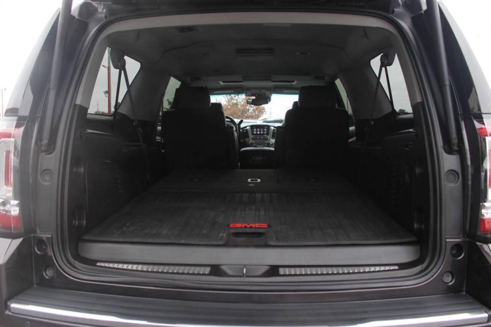 2016 Black GMC Yukon XL Denali 4WD (1GKS2HKJ5GR) with an 6.2L V8 OHV 16V engine, 6A transmission, located at 4301 NW 39th , Oklahoma City, OK, 73112, (405) 949-5600, 35.512135, -97.598671 - NO DRIVERS LICENCE NO-FULL COVERAGE INSURANCE-NO CREDIT CHECK. COME ON OVER TO SUPERSPORTS AND TAKE A LOOK AND TEST DRIVE. PLEASE GIVE US A CALL AT (405) 949-5600. NO LICENSIA DE MANEJAR- NO SEGURO DE COBERTURA TOTAL- NO VERIFICACCION DE CREDITO. POR FAVOR VENGAN A SUPERSPORTS, ECHE UN - Photo#14