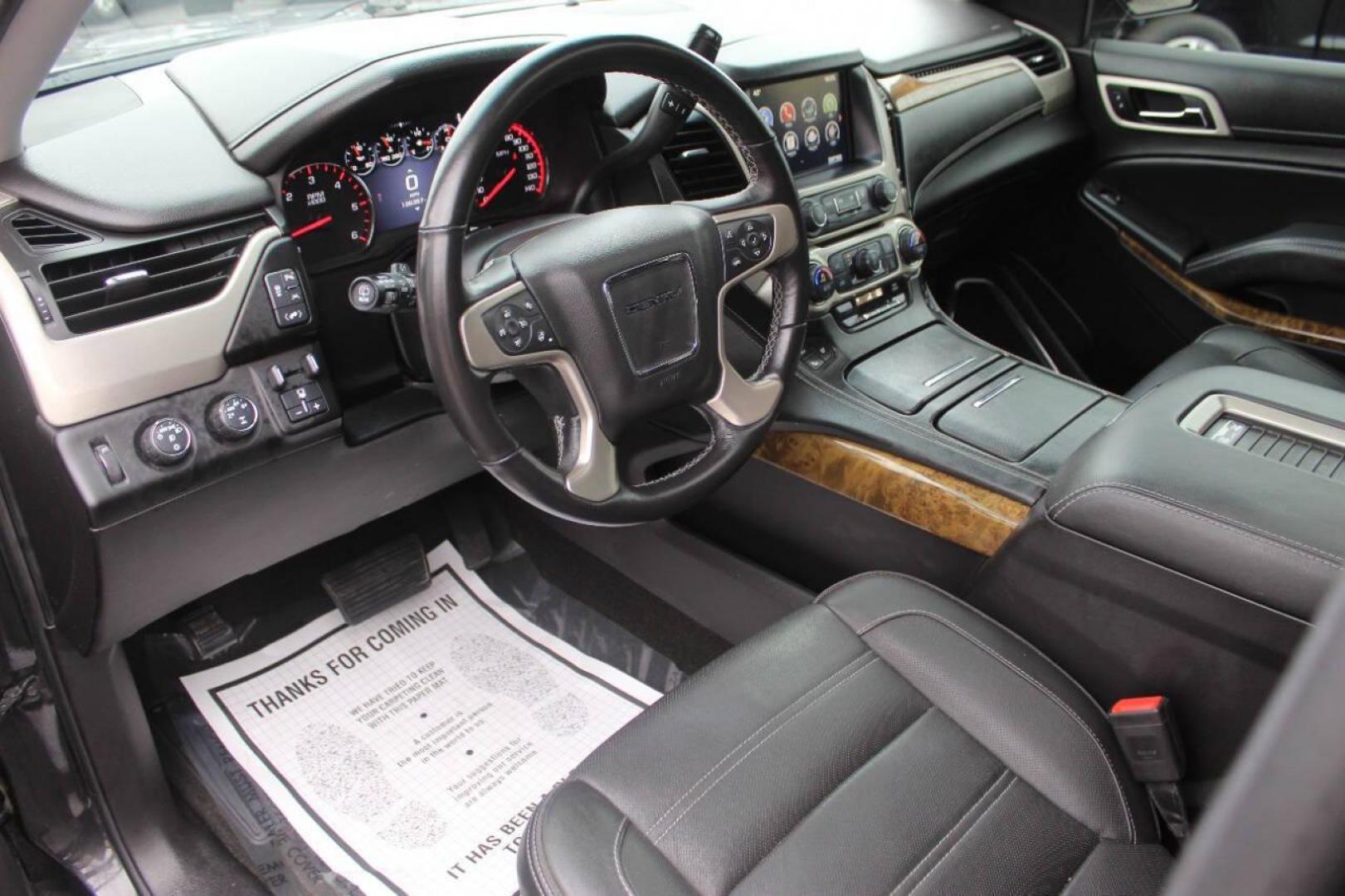 2016 Black GMC Yukon XL Denali 4WD (1GKS2HKJ5GR) with an 6.2L V8 OHV 16V engine, 6A transmission, located at 4301 NW 39th , Oklahoma City, OK, 73112, (405) 949-5600, 35.512135, -97.598671 - NO DRIVERS LICENCE NO-FULL COVERAGE INSURANCE-NO CREDIT CHECK. COME ON OVER TO SUPERSPORTS AND TAKE A LOOK AND TEST DRIVE. PLEASE GIVE US A CALL AT (405) 949-5600. NO LICENSIA DE MANEJAR- NO SEGURO DE COBERTURA TOTAL- NO VERIFICACCION DE CREDITO. POR FAVOR VENGAN A SUPERSPORTS, ECHE UN - Photo#17