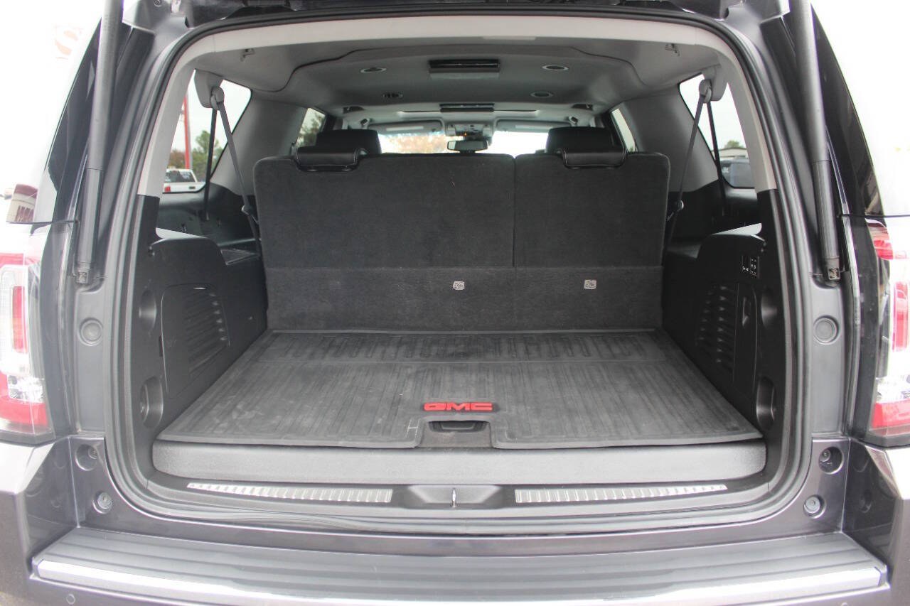 2016 Charcoal GMC Yukon XL Denali 4WD (1GKS2HKJ5GR) with an 6.2L V8 6.2L V8 engine, Automatic 8-Speed transmission, located at 4301 NW 39th , Oklahoma City, OK, 73112, (405) 949-5600, 35.512135, -97.598671 - Hablamos espanol. SPEND SMART --- BUY FROM SUPER SPORTS. ALL PRICES, DOWN PAYMENTS, PAYMENTS, AND FINANCE TERMS ARE NEGOTIABLE AT THE TIME OF APPROVAL. WE WILL WORK WITH YOU TO FIT YOUR BUDGET. WE WILL EVEN LOWER AND ADJUST THE NUMBERS TO HELP MAKE THE VEHICLE MORE AFFORDABLE FOR YOU.- Photo#12