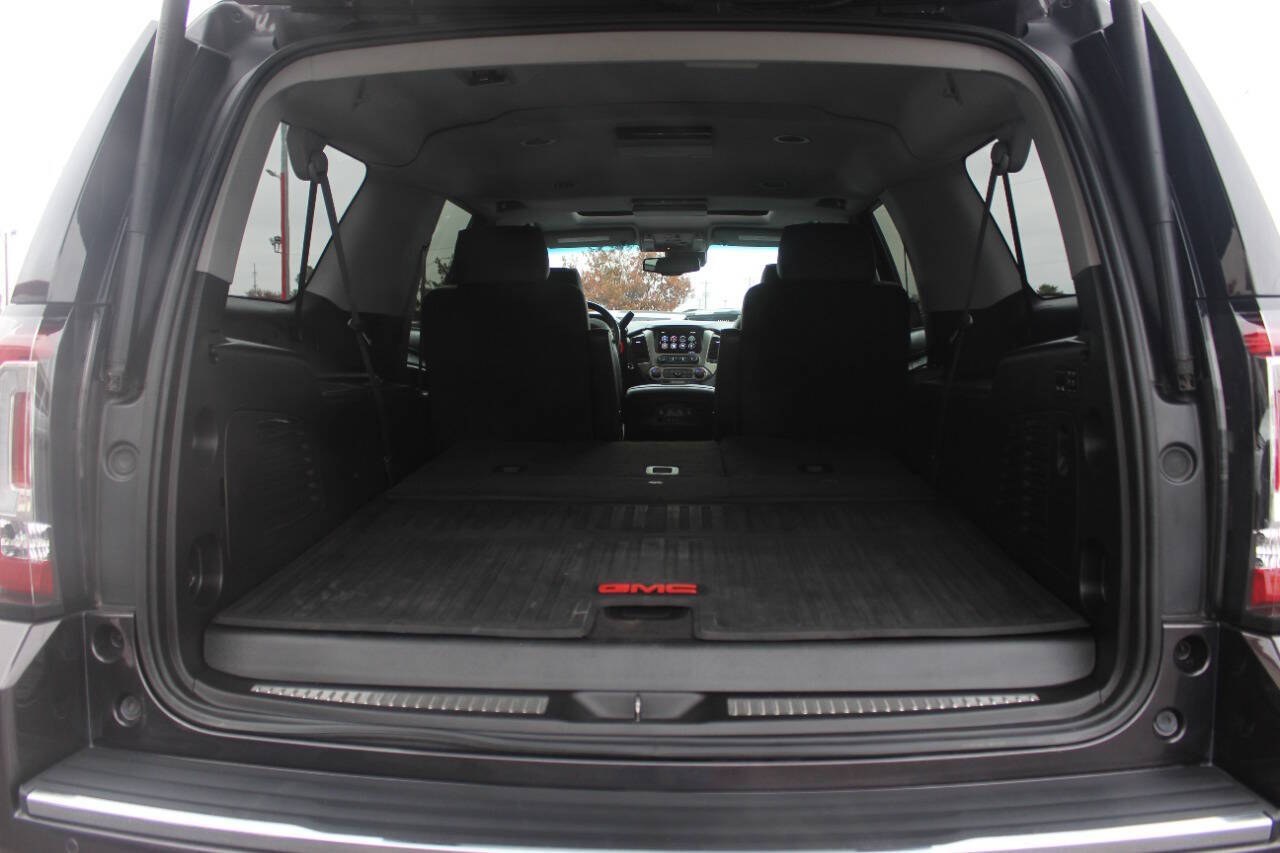 2016 Charcoal GMC Yukon XL Denali 4WD (1GKS2HKJ5GR) with an 6.2L V8 6.2L V8 engine, Automatic 8-Speed transmission, located at 4301 NW 39th , Oklahoma City, OK, 73112, (405) 949-5600, 35.512135, -97.598671 - Hablamos espanol. SPEND SMART --- BUY FROM SUPER SPORTS. ALL PRICES, DOWN PAYMENTS, PAYMENTS, AND FINANCE TERMS ARE NEGOTIABLE AT THE TIME OF APPROVAL. WE WILL WORK WITH YOU TO FIT YOUR BUDGET. WE WILL EVEN LOWER AND ADJUST THE NUMBERS TO HELP MAKE THE VEHICLE MORE AFFORDABLE FOR YOU.- Photo#13