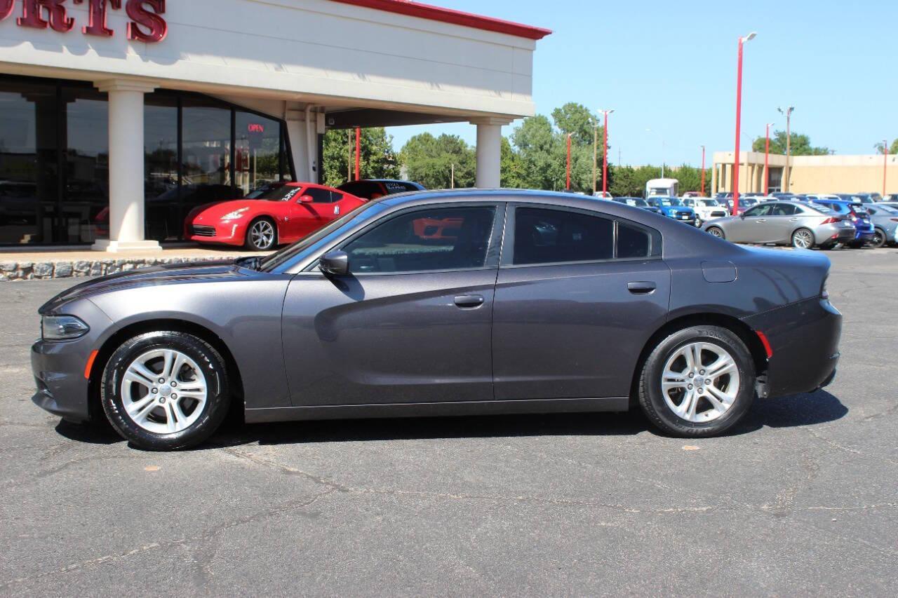 2019 Gray Dodge Charger SXT (2C3CDXBG5KH) with an 3.6L V6 DOHC 24V engine, 8A transmission, located at 4301 NW 39th , Oklahoma City, OK, 73112, (405) 949-5600, 35.512135, -97.598671 - NO DRIVERS LICENCE -NO FULL COVERAGE INSURANCE - NO CREDIT CHECK. COME ON OVER TO SUPERSPORTS, TAKE A LOOK AND TEST DRIVE. PLEASE GIVE US A CALL AT (405) 949-5600. NO LICENCIA DE CONDUCIR - NO SEGURO DE COBERTURA TOTAL - NO VERIFICACION DE CREDITO. VISITENOS EN SUPERSPORTS, MIRE NUEST - Photo#5