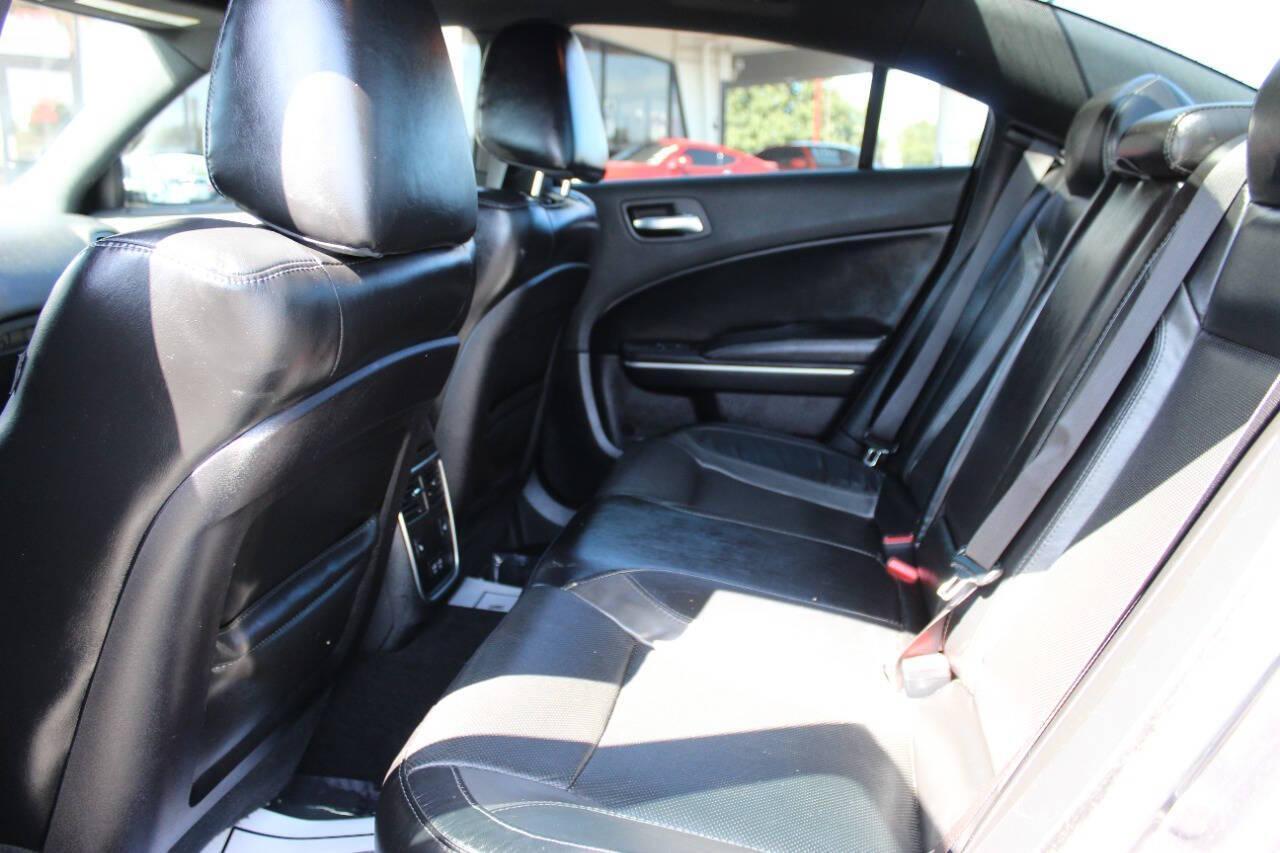 2019 Gray Dodge Charger SXT (2C3CDXBG5KH) with an 3.6L V6 DOHC 24V engine, 8A transmission, located at 4301 NW 39th , Oklahoma City, OK, 73112, (405) 949-5600, 35.512135, -97.598671 - NO DRIVERS LICENCE -NO FULL COVERAGE INSURANCE - NO CREDIT CHECK. COME ON OVER TO SUPERSPORTS, TAKE A LOOK AND TEST DRIVE. PLEASE GIVE US A CALL AT (405) 949-5600. NO LICENCIA DE CONDUCIR - NO SEGURO DE COBERTURA TOTAL - NO VERIFICACION DE CREDITO. VISITENOS EN SUPERSPORTS, MIRE NUEST - Photo#13