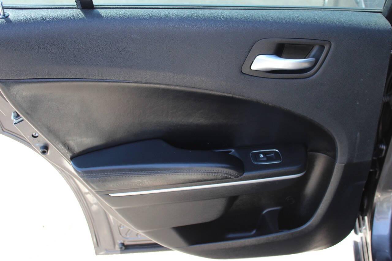 2019 Gray Dodge Charger SXT (2C3CDXBG5KH) with an 3.6L V6 DOHC 24V engine, 8A transmission, located at 4301 NW 39th , Oklahoma City, OK, 73112, (405) 949-5600, 35.512135, -97.598671 - NO DRIVERS LICENCE -NO FULL COVERAGE INSURANCE - NO CREDIT CHECK. COME ON OVER TO SUPERSPORTS, TAKE A LOOK AND TEST DRIVE. PLEASE GIVE US A CALL AT (405) 949-5600. NO LICENCIA DE CONDUCIR - NO SEGURO DE COBERTURA TOTAL - NO VERIFICACION DE CREDITO. VISITENOS EN SUPERSPORTS, MIRE NUEST - Photo#14