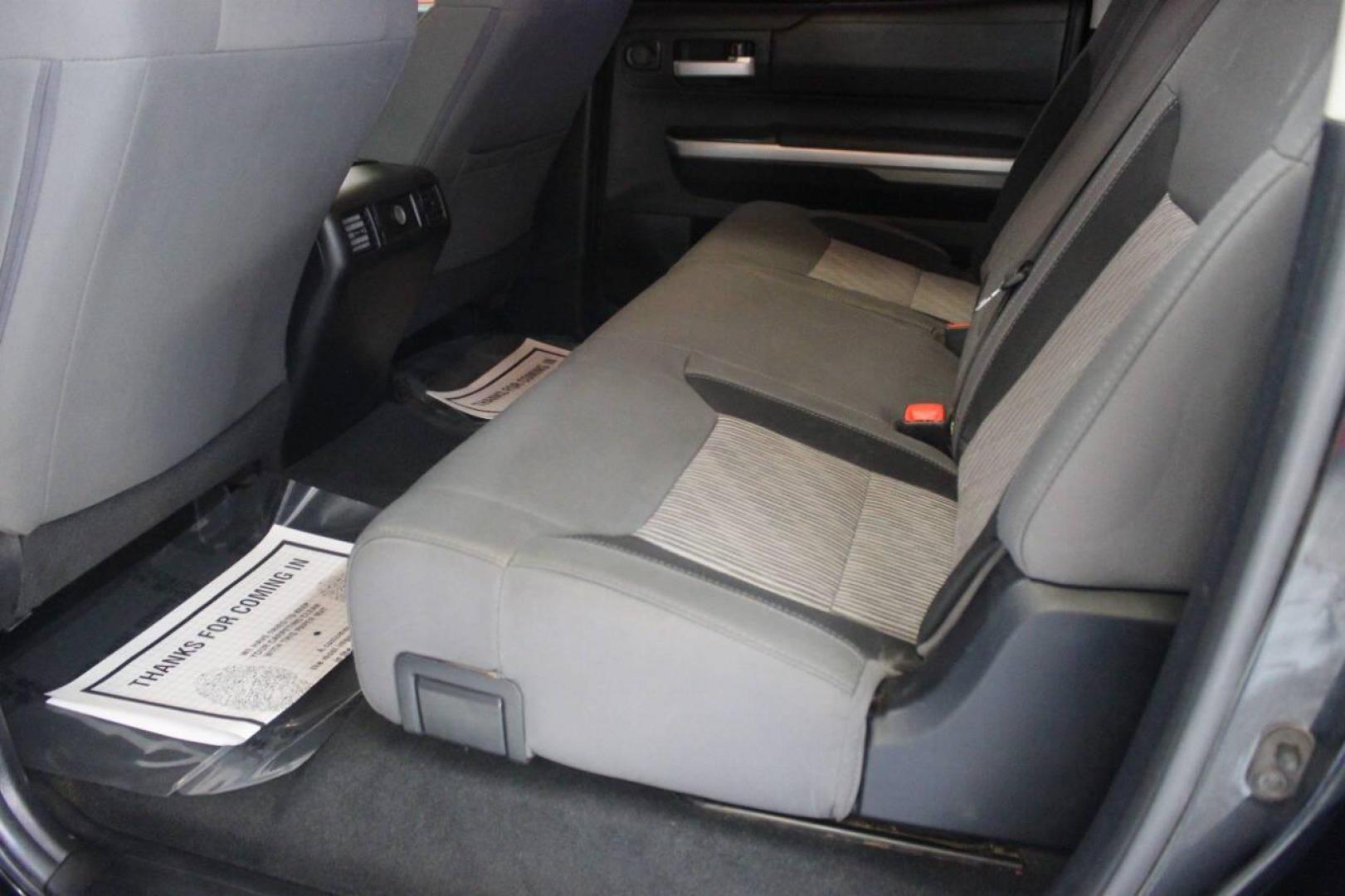 2014 Black Toyota Tundra SR5 5.7L V8 CrewMax 2WD (5TFEY5F11EX) with an 5.7L V8 DOHC 32V engine, 6-Speed Automatic transmission, located at 4301 NW 39th , Oklahoma City, OK, 73112, (405) 949-5600, 35.512135, -97.598671 - NO DRIVERS LICENCE NO-FULL COVERAGE INSURANCE-NO CREDIT CHECK. COME ON OVER TO SUPERSPORTS AND TAKE A LOOK AND TEST DRIVE. PLEASE GIVE US A CALL AT (405) 949-5600. NO LICENSIA DE MANEJAR- NO SEGURO DE COBERTURA TOTAL- NO VERIFICACCION DE CREDITO. POR FAVOR VENGAN A SUPERSPORTS, ECHE UN - Photo#14