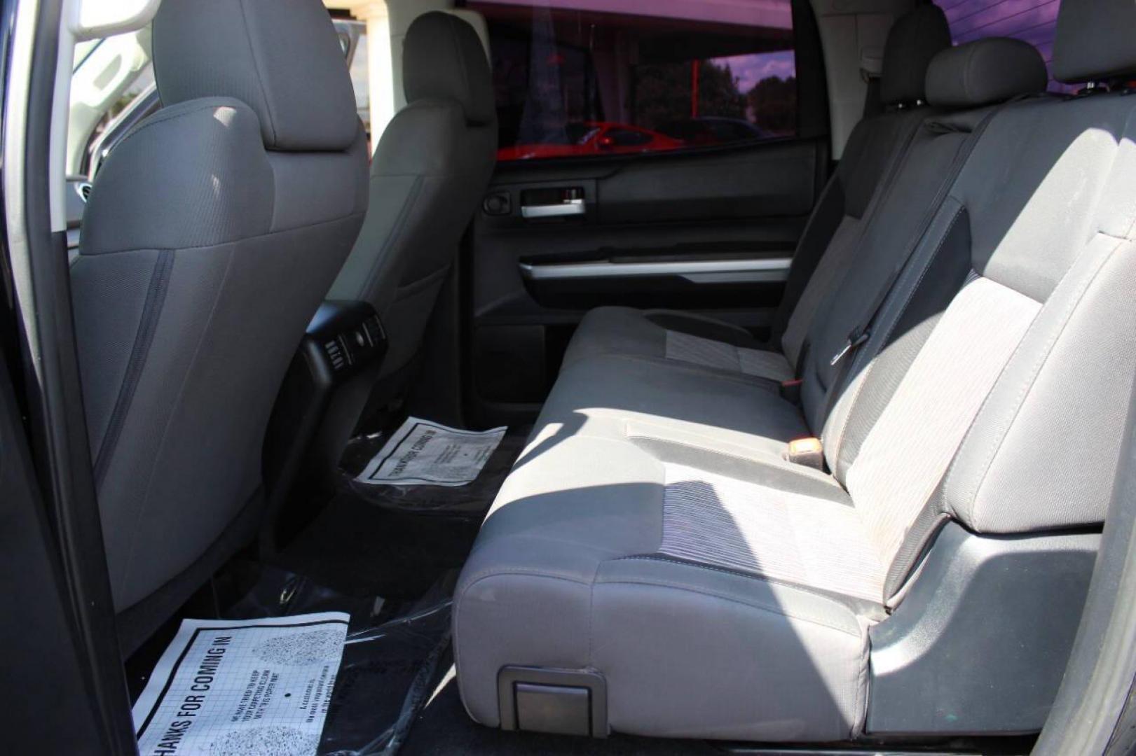 2014 Black Toyota Tundra SR5 5.7L V8 CrewMax 2WD (5TFEY5F11EX) with an 5.7L V8 DOHC 32V engine, 6-Speed Automatic transmission, located at 4301 NW 39th , Oklahoma City, OK, 73112, (405) 949-5600, 35.512135, -97.598671 - NO DRIVERS LICENCE NO-FULL COVERAGE INSURANCE-NO CREDIT CHECK. COME ON OVER TO SUPERSPORTS AND TAKE A LOOK AND TEST DRIVE. PLEASE GIVE US A CALL AT (405) 949-5600. NO LICENSIA DE MANEJAR- NO SEGURO DE COBERTURA TOTAL- NO VERIFICACCION DE CREDITO. POR FAVOR VENGAN A SUPERSPORTS, ECHE UN - Photo#14
