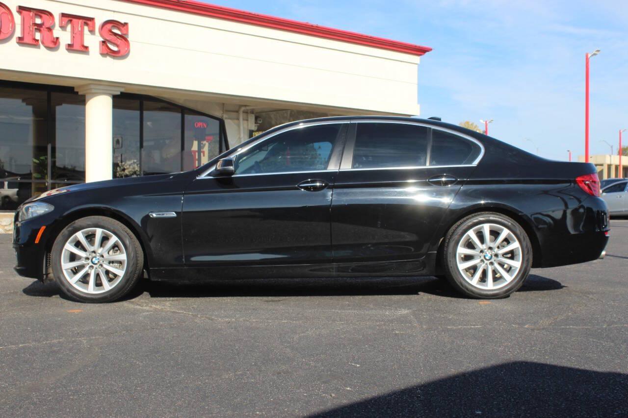2016 Black BMW 5 Series 535i (WBA5B1C51GG) with an 3.0L I6 Turbocharger 3.0L I6 engine, Automatic 8-Speed transmission, located at 4301 NW 39th , Oklahoma City, OK, 73112, (405) 949-5600, 35.512135, -97.598671 - Hablamos espanol. SPEND SMART --- BUY FROM SUPER SPORTS. ALL PRICES, DOWN PAYMENTS, PAYMENTS, AND FINANCE TERMS ARE NEGOTIABLE AT THE TIME OF APPROVAL. WE WILL WORK WITH YOU TO FIT YOUR BUDGET. WE WILL EVEN LOWER AND ADJUST THE NUMBERS TO HELP MAKE THE VEHICLE MORE AFFORDABLE FOR YOU.- Photo#5