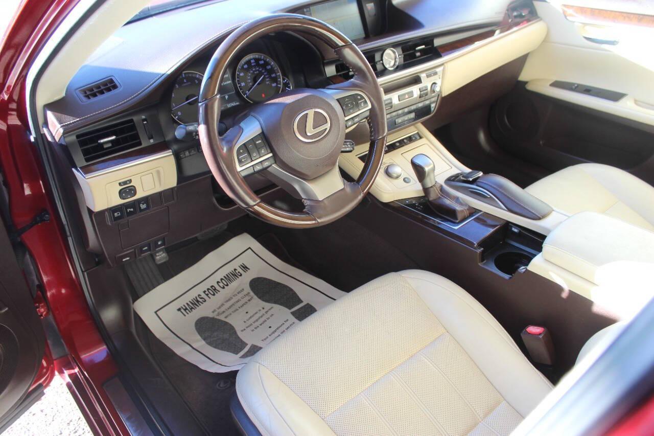 2018 Red Lexus ES 350 Sedan (58ABK1GG0JU) with an 3.5L V6 3.5L V6 engine, Automatic 6-Speed transmission, located at 4301 NW 39th , Oklahoma City, OK, 73112, (405) 949-5600, 35.512135, -97.598671 - NO DRIVERS LICENCE NO-FULL COVERAGE INSURANCE-NO CREDIT CHECK. COME ON OVER TO SUPERSPORTS AND TAKE A LOOK AND TEST DRIVE. PLEASE GIVE US A CALL AT (405) 949-5600. NO LICENSIA DE MANEJAR- NO SEGURO DE COBERTURA TOTAL- NO VERIFICACCION DE CREDITO. POR FAVOR VENGAN A SUPERSPORTS, ECHE UN - Photo#15