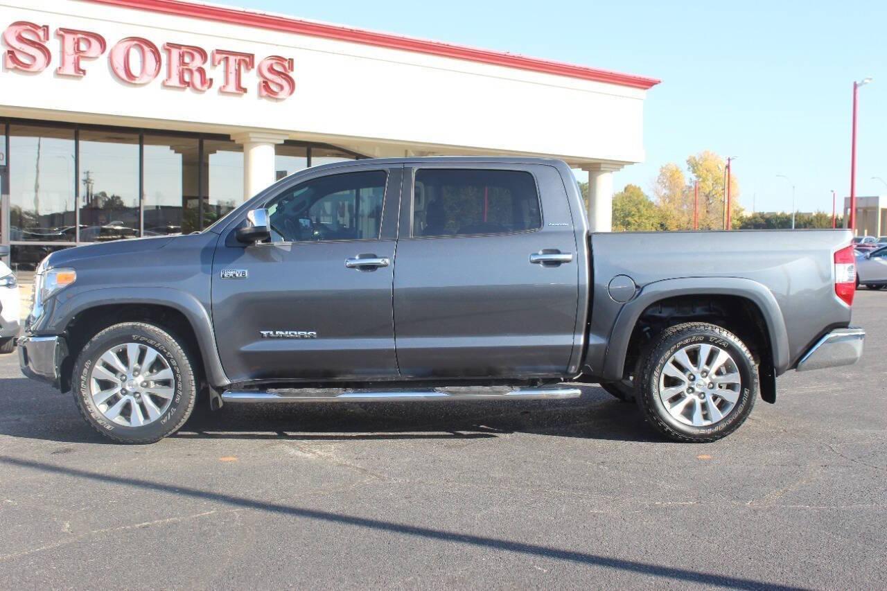 2017 Gray Toyota Tundra Limited 5.7L FFV CrewMax 2WD (5TFFW5F19HX) with an 5.7L V8 DOHC 32V FFV engine, 6A transmission, located at 4301 NW 39th , Oklahoma City, OK, 73112, (405) 949-5600, 35.512135, -97.598671 - Photo#5