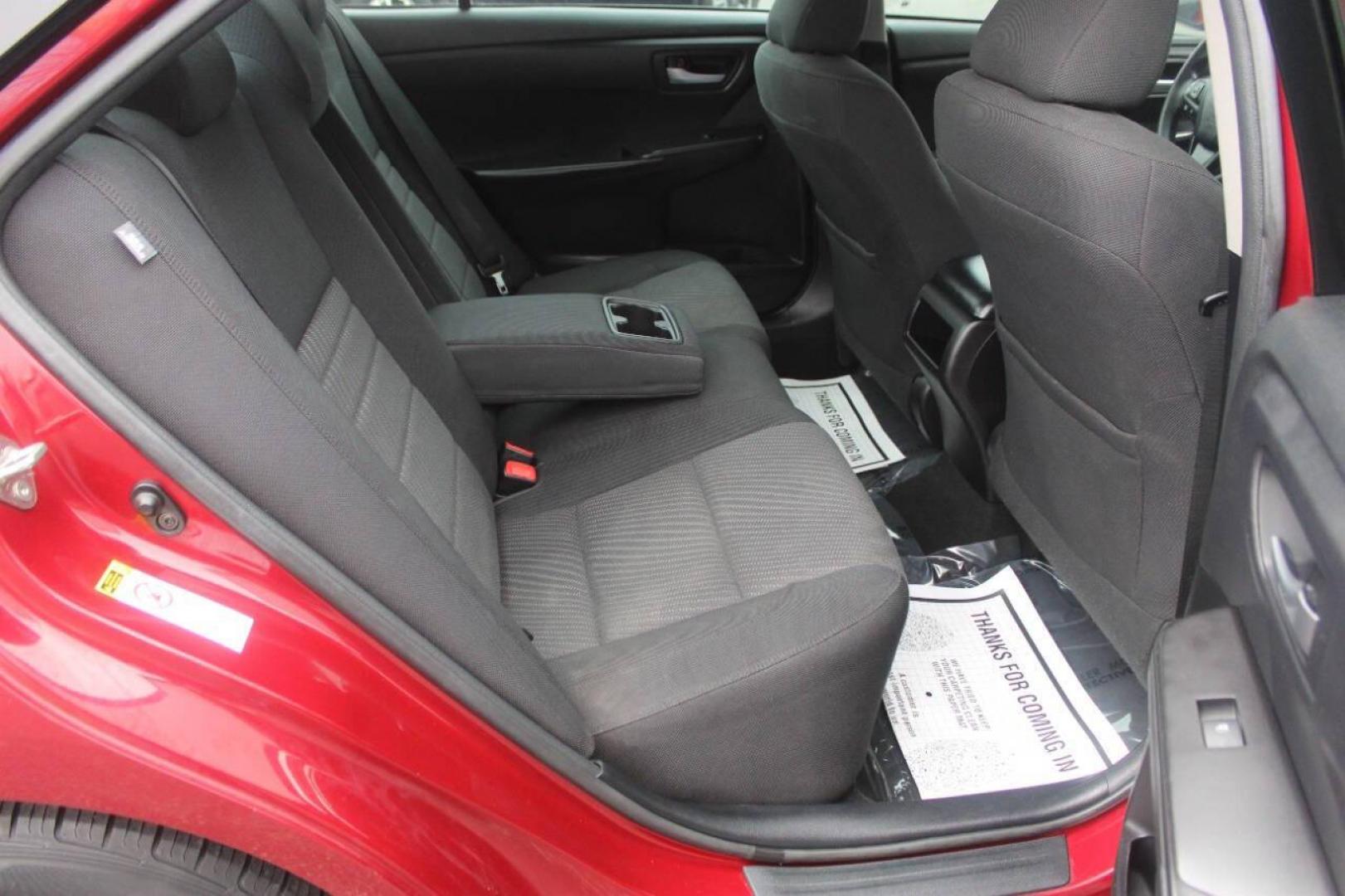 2017 Maroon Toyota Camry SE (4T1BF1FK9HU) with an 2.5L L4 DOHC 16V engine, 6A transmission, located at 4301 NW 39th , Oklahoma City, OK, 73112, (405) 949-5600, 35.512135, -97.598671 - NO DRIVERS LICENCE NO-FULL COVERAGE INSURANCE-NO CREDIT CHECK. COME ON OVER TO SUPERSPORTS AND TAKE A LOOK AND TEST DRIVE. PLEASE GIVE US A CALL AT (405) 949-5600. NO LICENSIA DE MANEJAR- NO SEGURO DE COBERTURA TOTAL- NO VERIFICACCION DE CREDITO. POR FAVOR VENGAN A SUPERSPORTS, - Photo#10
