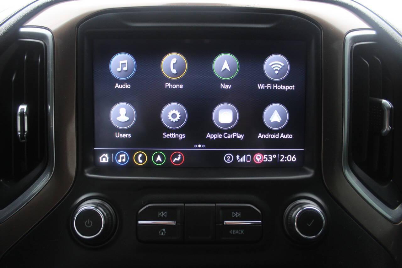 2020 White Chevrolet Silverado 2500HD High Country Crew Cab Long Box 4WD (1GC4YREY5LF) with an 6.6L V8 OHV 16V DIESEL engine, 6A transmission, located at 4301 NW 39th , Oklahoma City, OK, 73112, (405) 949-5600, 35.512135, -97.598671 - NO DRIVERS LICENCE -NO FULL COVERAGE INSURANCE - NO CREDIT CHECK. COME ON OVER TO SUPERSPORTS, TAKE A LOOK AND TEST DRIVE. PLEASE GIVE US A CALL AT (405) 949-5600. NO LICENCIA DE CONDUCIR - NO SEGURO DE COBERTURA TOTAL - NO VERIFICACION DE CREDITO. VISITENOS EN SUPERSPORTS, MIRE NUESTRO - Photo#25