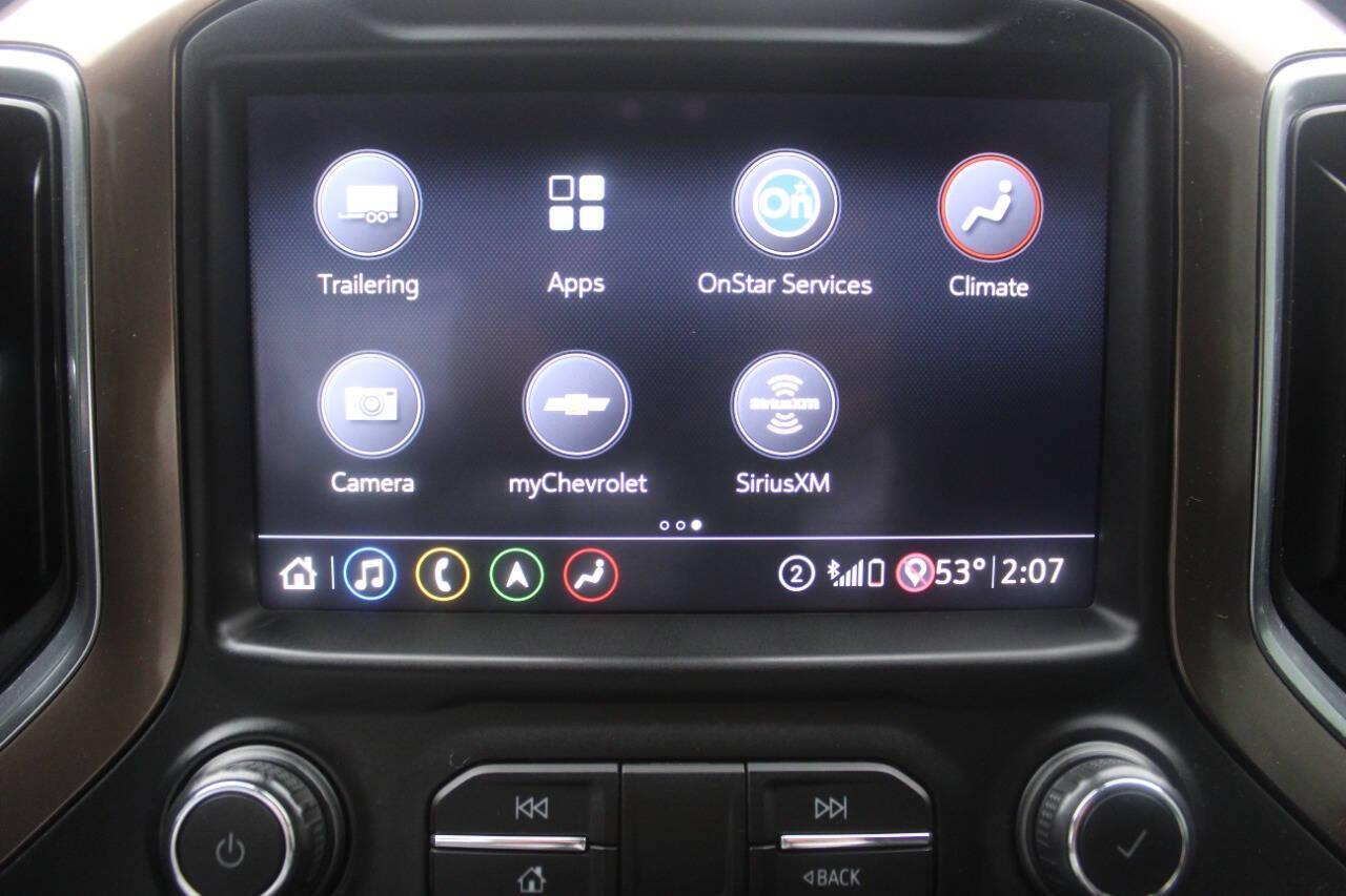 2020 White Chevrolet Silverado 2500HD High Country Crew Cab Long Box 4WD (1GC4YREY5LF) with an 6.6L V8 OHV 16V DIESEL engine, 6A transmission, located at 4301 NW 39th , Oklahoma City, OK, 73112, (405) 949-5600, 35.512135, -97.598671 - NO DRIVERS LICENCE -NO FULL COVERAGE INSURANCE - NO CREDIT CHECK. COME ON OVER TO SUPERSPORTS, TAKE A LOOK AND TEST DRIVE. PLEASE GIVE US A CALL AT (405) 949-5600. NO LICENCIA DE CONDUCIR - NO SEGURO DE COBERTURA TOTAL - NO VERIFICACION DE CREDITO. VISITENOS EN SUPERSPORTS, MIRE NUESTRO - Photo#27