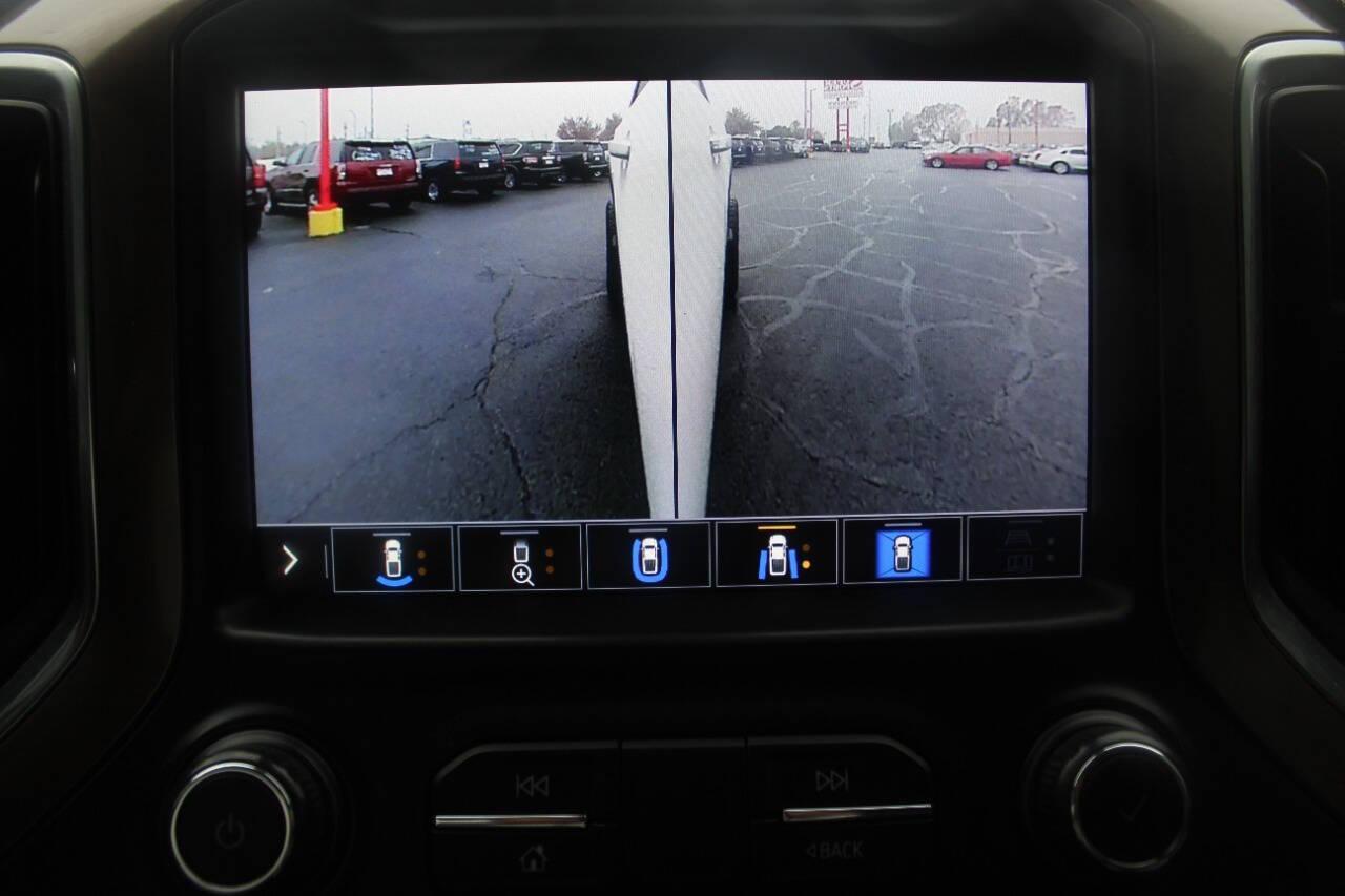 2020 White Chevrolet Silverado 2500HD High Country Crew Cab Long Box 4WD (1GC4YREY5LF) with an 6.6L V8 OHV 16V DIESEL engine, 6A transmission, located at 4301 NW 39th , Oklahoma City, OK, 73112, (405) 949-5600, 35.512135, -97.598671 - NO DRIVERS LICENCE -NO FULL COVERAGE INSURANCE - NO CREDIT CHECK. COME ON OVER TO SUPERSPORTS, TAKE A LOOK AND TEST DRIVE. PLEASE GIVE US A CALL AT (405) 949-5600. NO LICENCIA DE CONDUCIR - NO SEGURO DE COBERTURA TOTAL - NO VERIFICACION DE CREDITO. VISITENOS EN SUPERSPORTS, MIRE NUESTRO - Photo#28