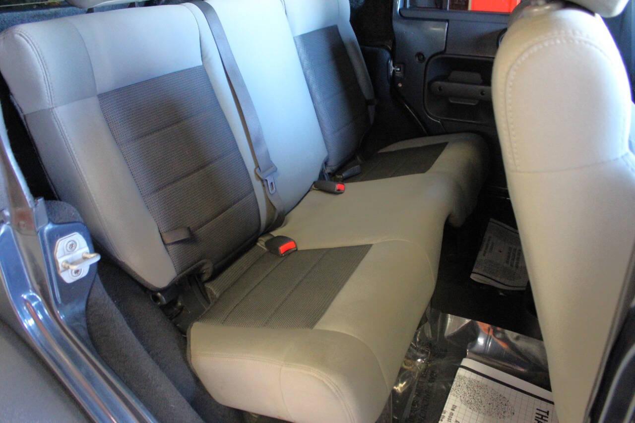 2008 Gray Jeep Wrangler Unlimited X 4WD (1J4GA39138L) with an 3.8L V6 OHV 12V engine, Automatic 4-Speed transmission, located at 4301 NW 39th , Oklahoma City, OK, 73112, (405) 949-5600, 35.512135, -97.598671 - NO DRIVERS LICENCE -NO FULL COVERAGE INSURANCE - NO CREDIT CHECK. COME ON OVER TO SUPERSPORTS, TAKE A LOOK AND TEST DRIVE. PLEASE GIVE US A CALL AT (405) 949-5600. NO LICENCIA DE CONDUCIR - NO SEGURO DE COBERTURA TOTAL - NO VERIFICACION DE CREDITO. VISITENOS EN SUPERSPORTS, MIRE NUESTRO - Photo#11