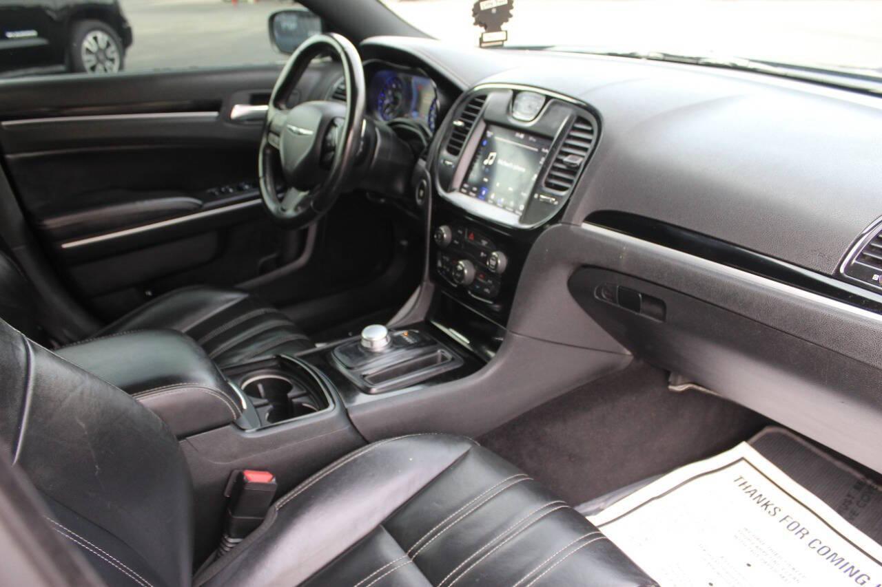 2019 Black Chrysler 300 S V6 RWD (2C3CCABG9KH) with an 3.6L V6 3.6L V6 engine, Automatic 8-Speed transmission, located at 4301 NW 39th , Oklahoma City, OK, 73112, (405) 949-5600, 35.512135, -97.598671 - Hablamos espaol. SPEND SMART --- BUY FROM SUPER SPORTS. ASKING WHOLESALE CASH PRICE: $13,900 (CASH ONLY) PLUS $100 PROCESSING FEE. ALL PRICES, DOWN PAYMENTS, PAYMENTS, AND FINANCE TERMS ARE NEGOTIABLE AT THE TIME OF APPROVAL. WE WILL WORK WITH YOU TO FIT YOUR BUDGET. WE WILL EVEN LOW- Photo#8