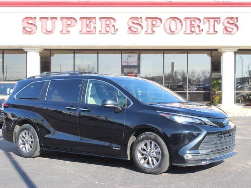 2021 Toyota Sienna XLE 8 Passenger 4dr Mini Van